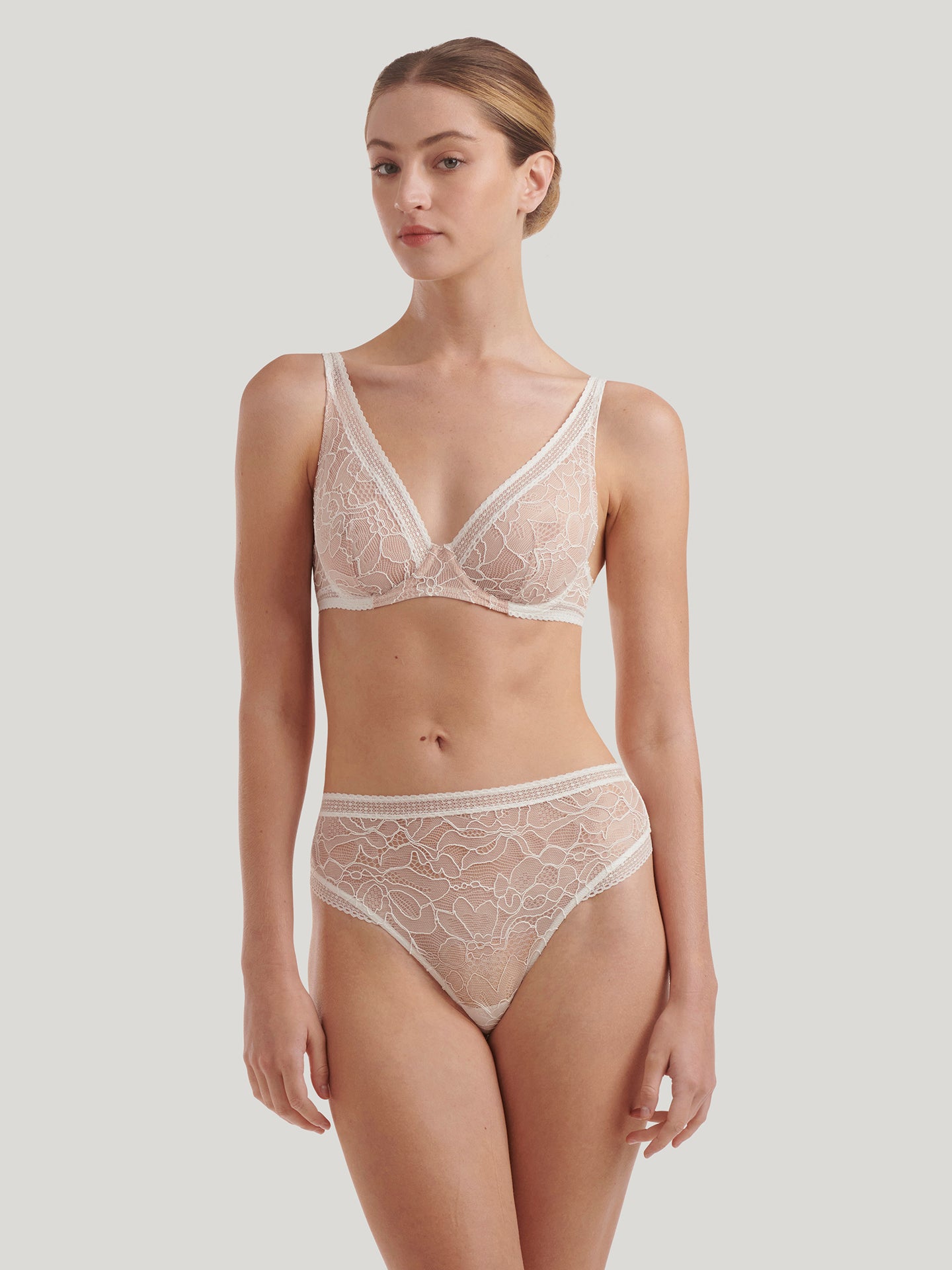 Wolford OUTLET Nets and Roses Full Cup Bra im SALE ARCHIVIST