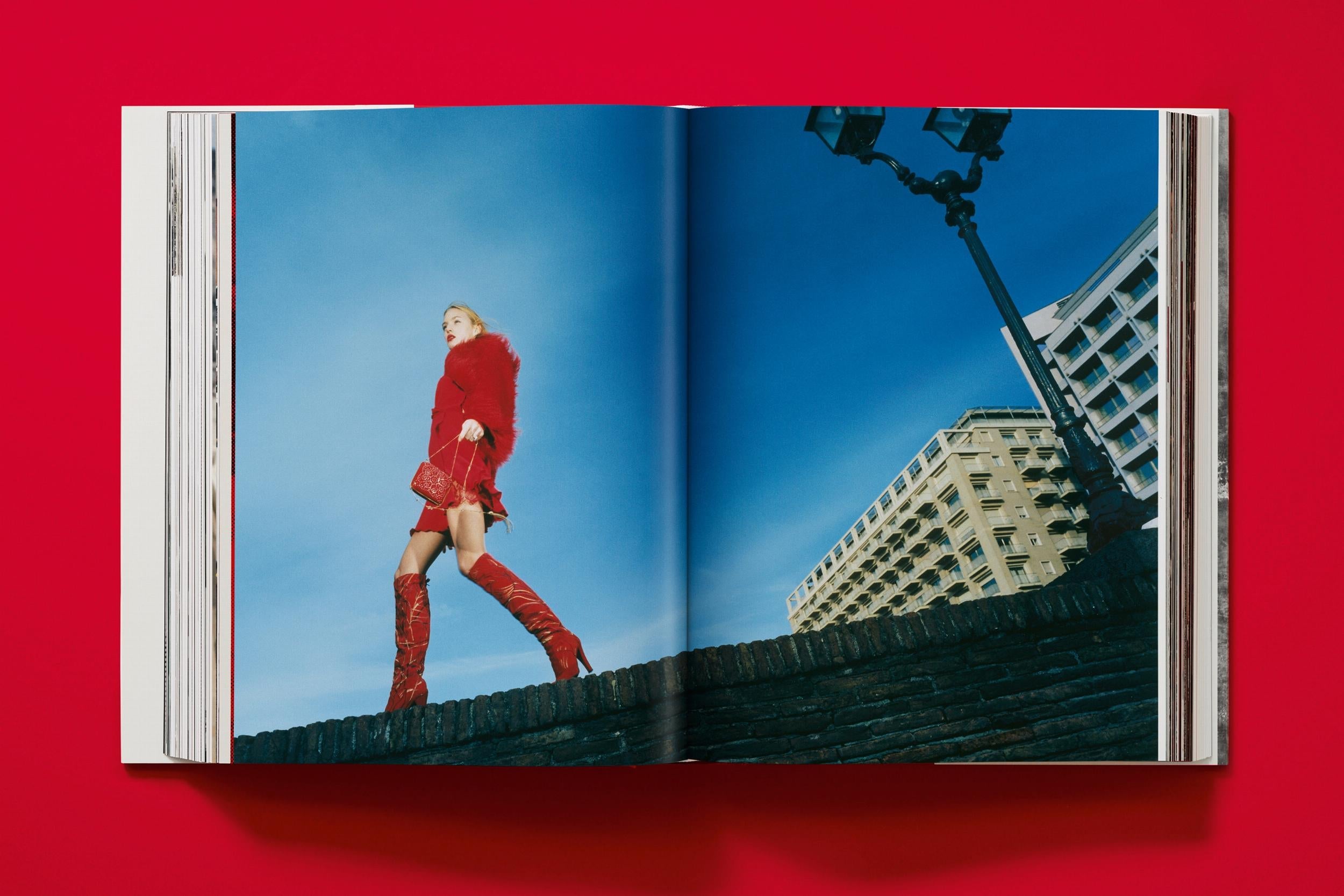 Taschen-Valentino. A Grand Italian Epic (English)-Fashion-Black-Deal-Outlet-by-ARCHIVIST