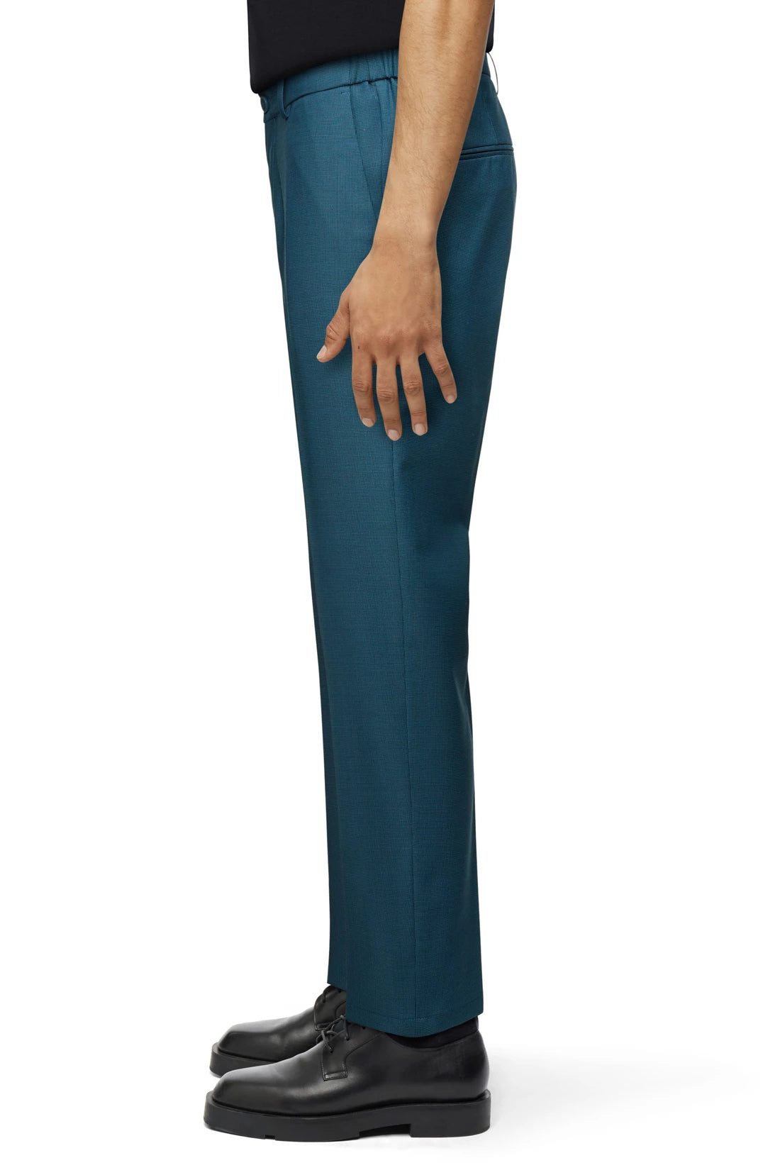 Drynamic-AJEND_SK-Hosen-Black-Deal-Outlet-by-ARCHIVIST