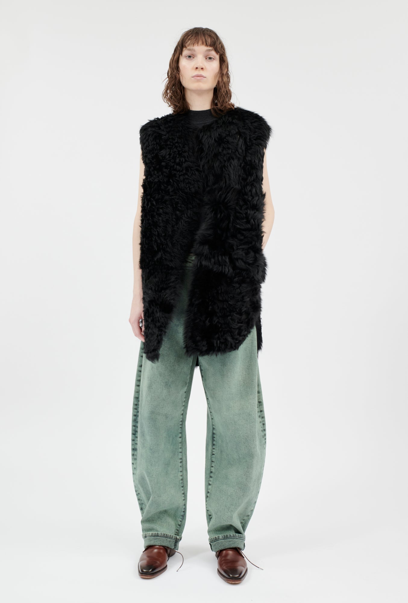 Tigrado Sheep Fell Weste, Jet Black-Jacken & Mäntel-Odeeh-OUTLET-1-Jet Black-ARCHIVIST-ARCHIVE-SALE