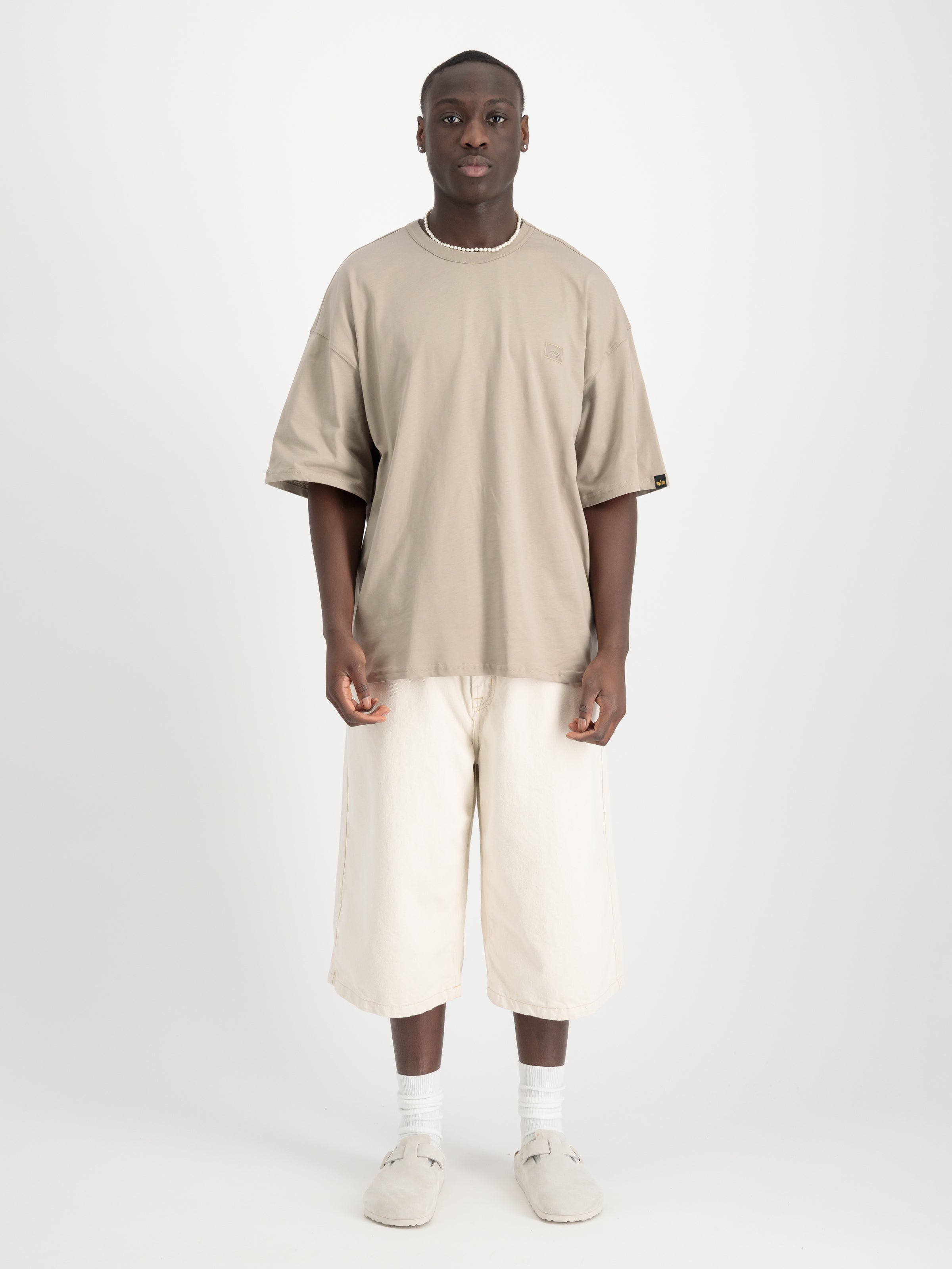Alpha Essentials Rubber Logo T-Shirt-Shirts-Alpha Industries-OUTLET-ARCHIVIST-ARCHIVE-SALE
