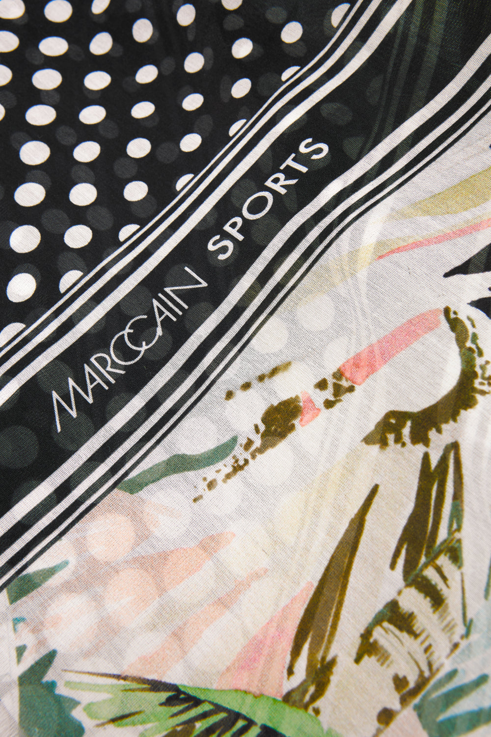 Schal-Accessoires-Marc Cain-OUTLET-N1-deep olive green-ARCHIVIST-ARCHIVE-SALE