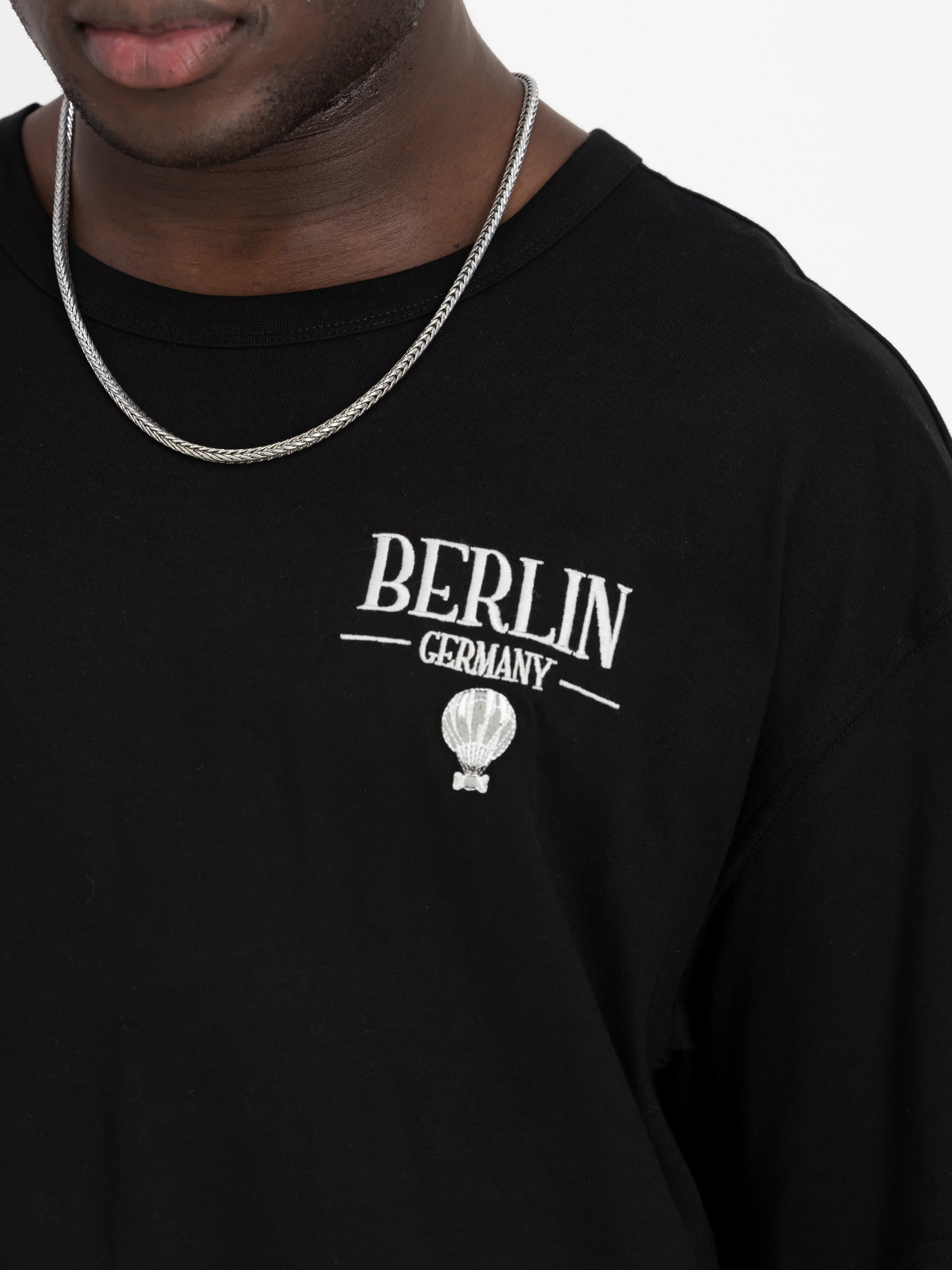 Berlin Candy Bomber Backprint T-Shirt