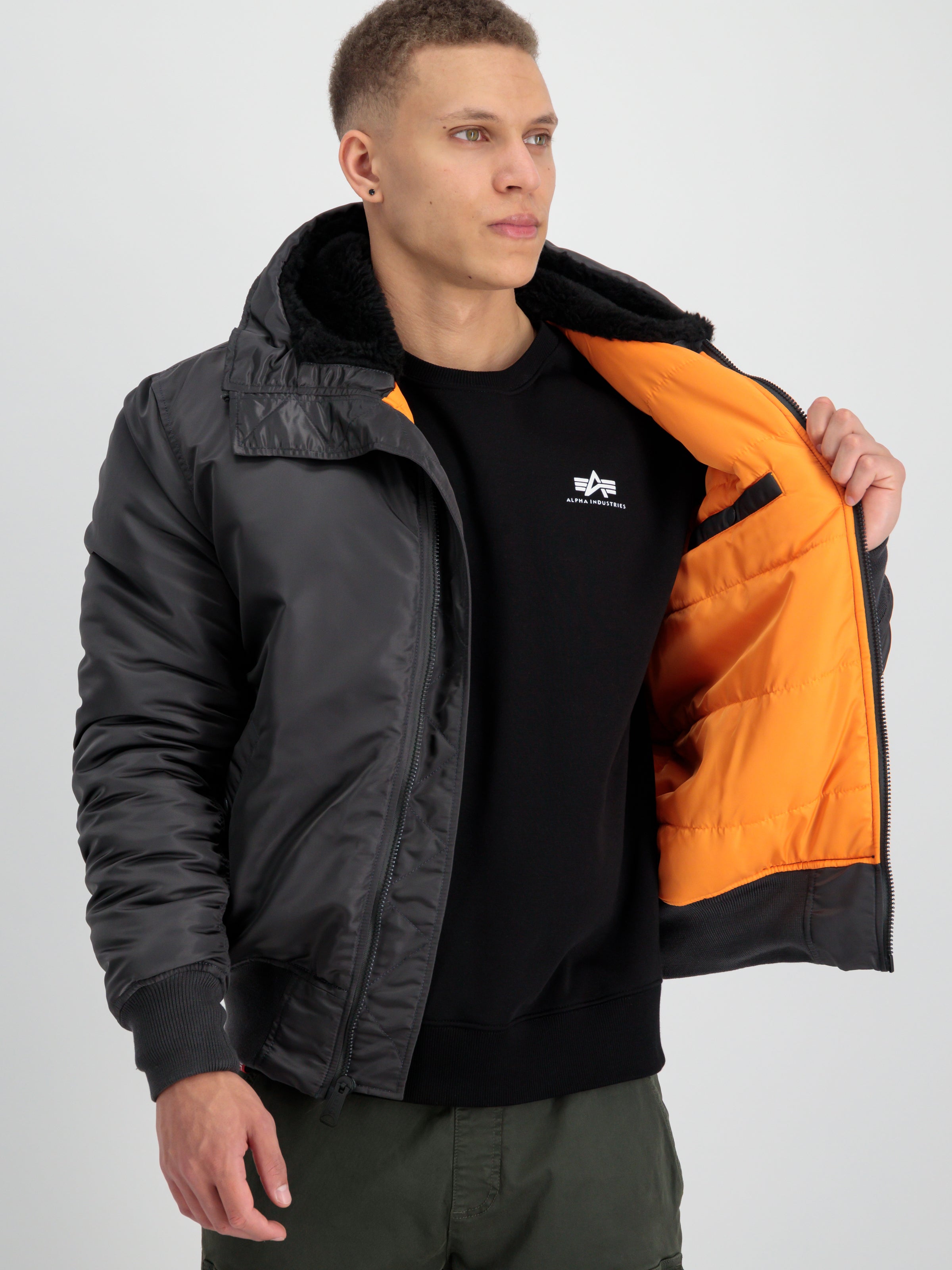 MA-1 Hooded Bomber Jacket-Jacken & Mäntel-Alpha Industries-OUTLET-ARCHIVIST-ARCHIVE-SALE