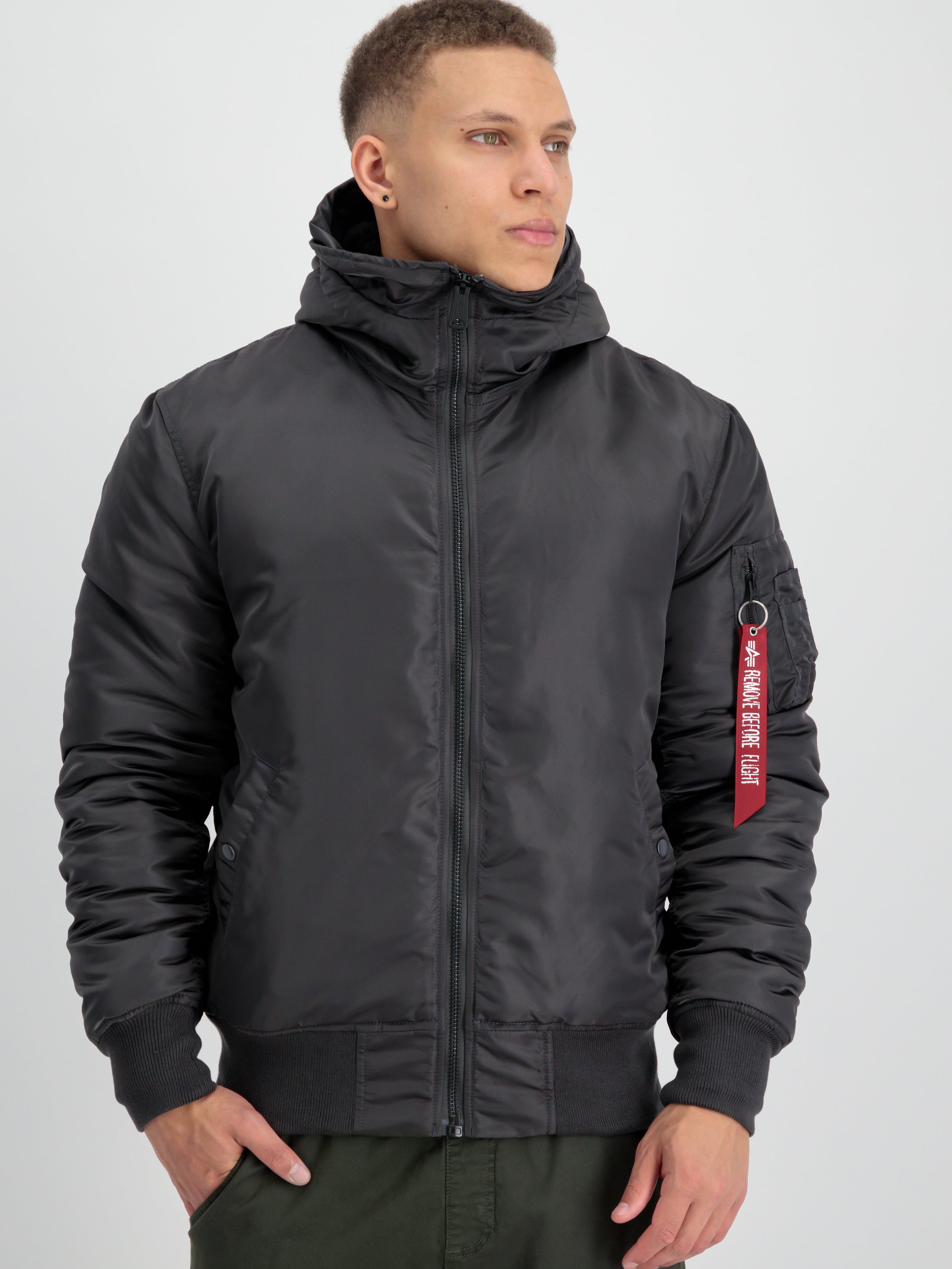 MA-1 Hooded Bomber Jacket-Jacken & Mäntel-Alpha Industries-OUTLET-ARCHIVIST-ARCHIVE-SALE