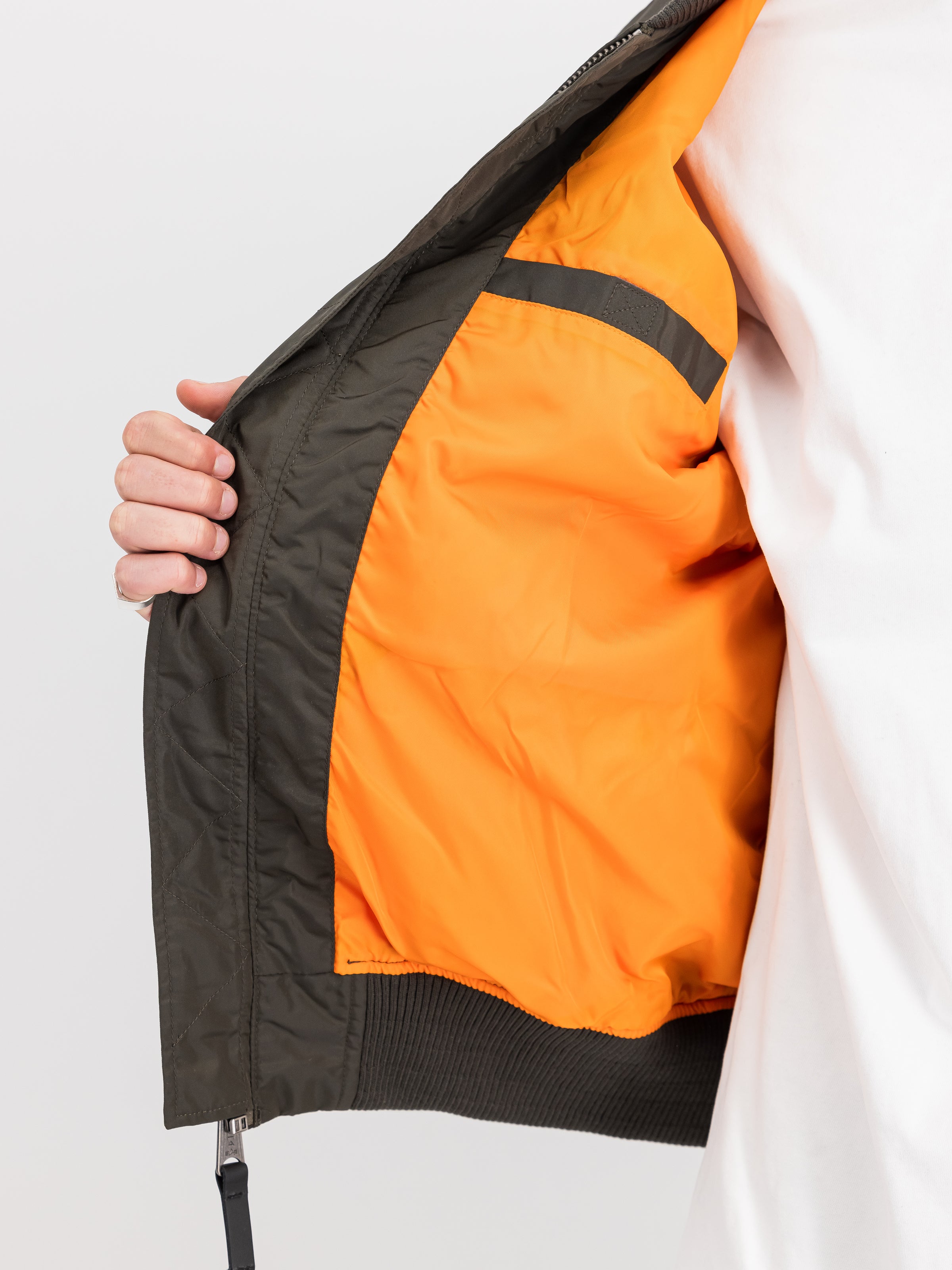 MA-1 TT Light Bomber Jacket-Jacken & Mäntel-Alpha Industries-OUTLET-ARCHIVIST-ARCHIVE-SALE