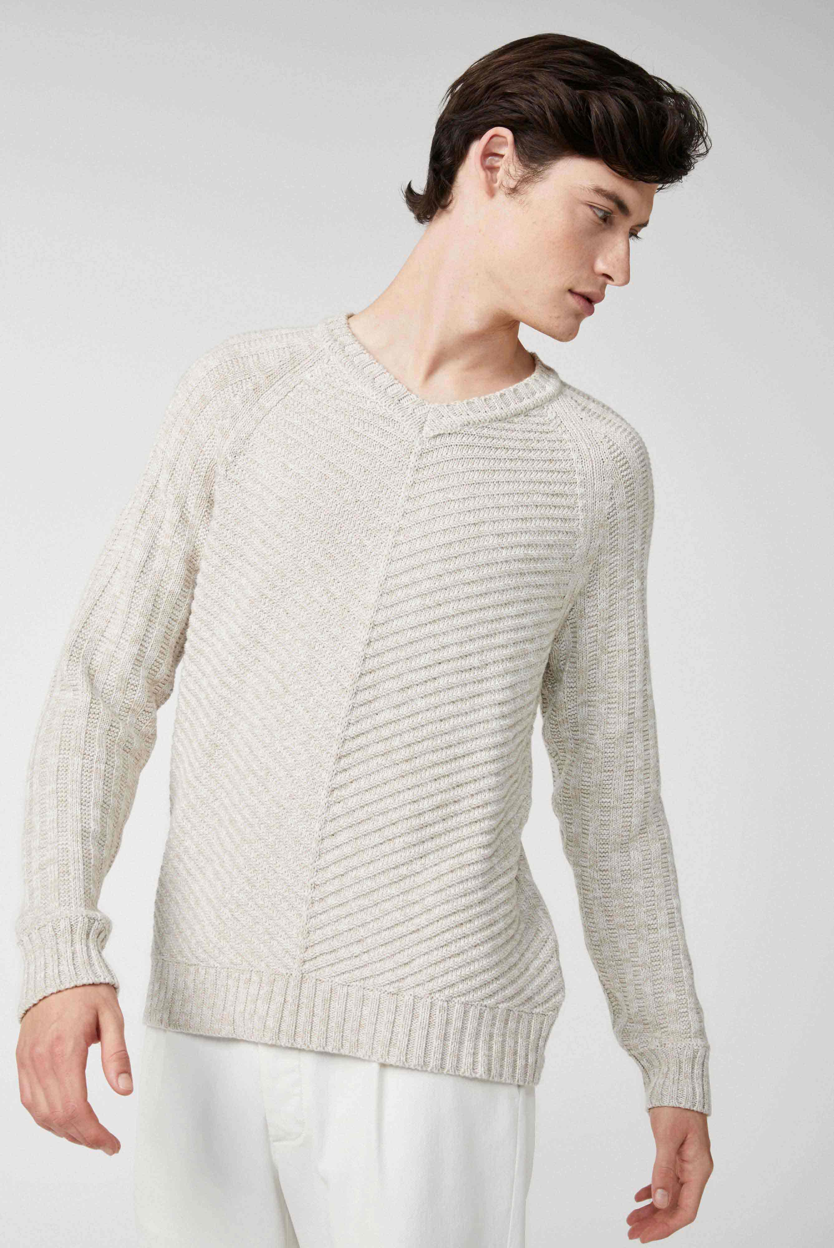 Pullover mit V-Ausschnitt