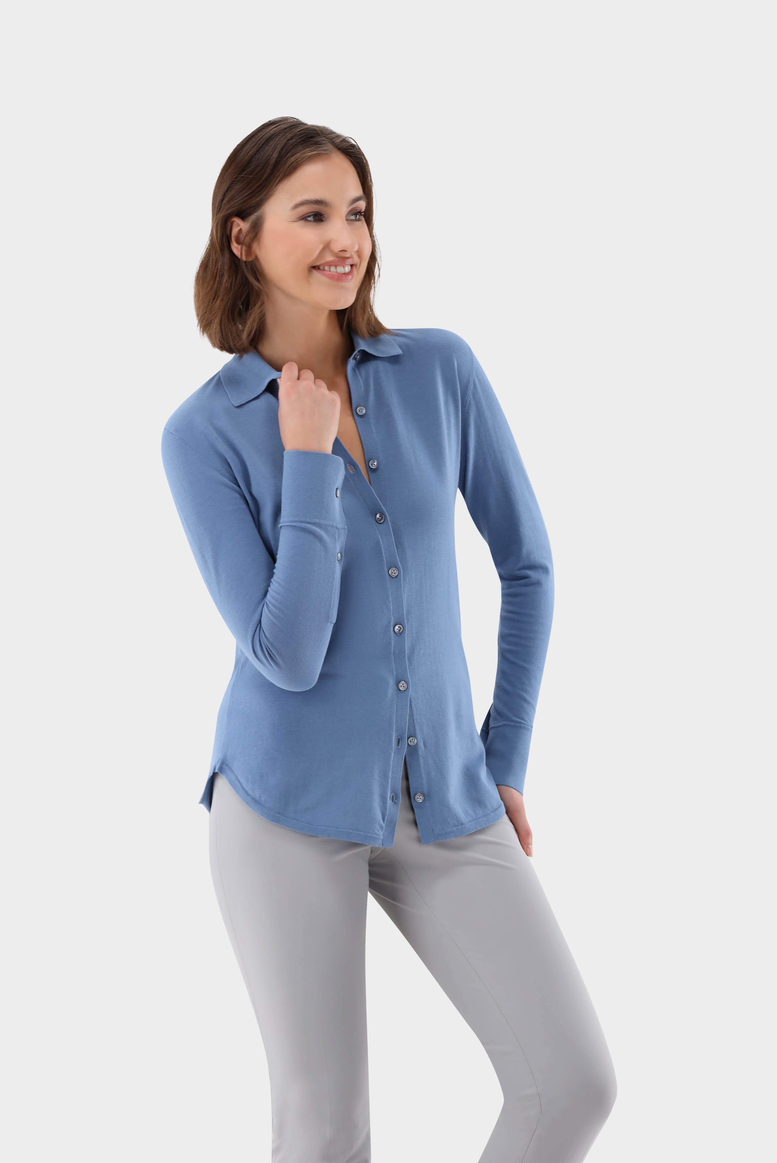 Knit shirt made of cotton