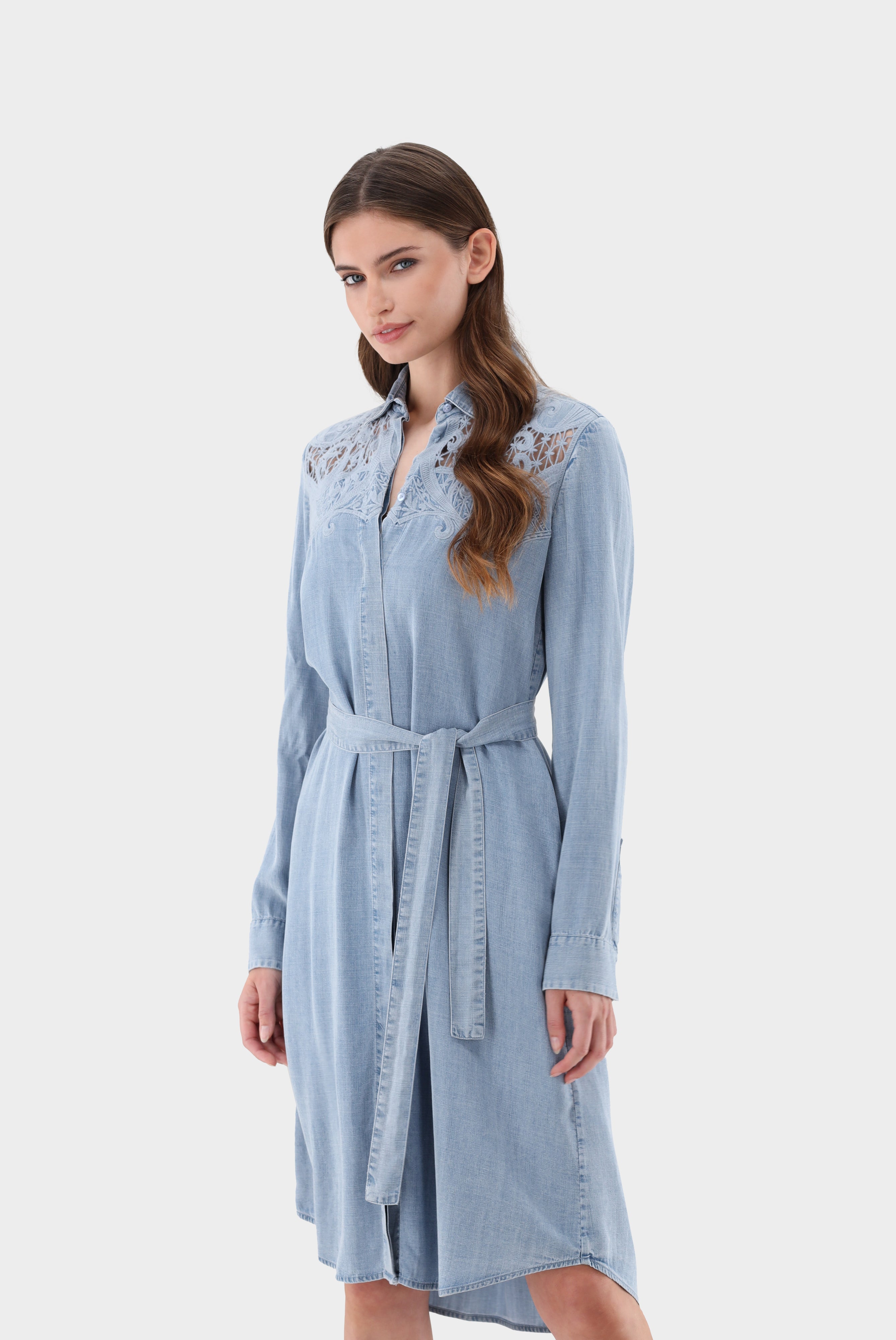 Van Laack-Hemdblusenkleid mit Spitzenausschnitten in Jeans-Optik-Kleider & Röcke-Black-Deal-Outlet-by-ARCHIVIST