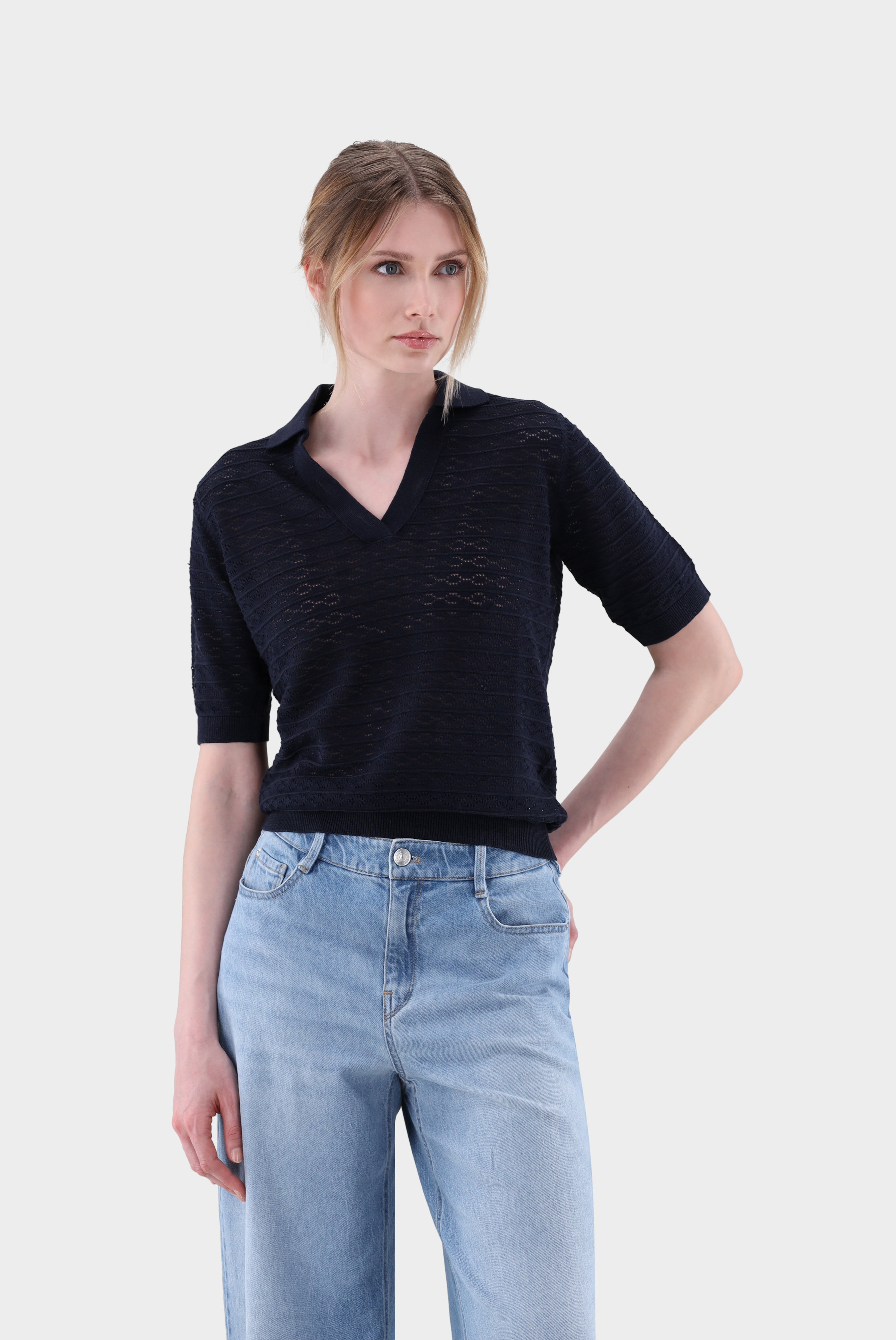 V-neck polo shirt with openwork pattern made from Air Cotton