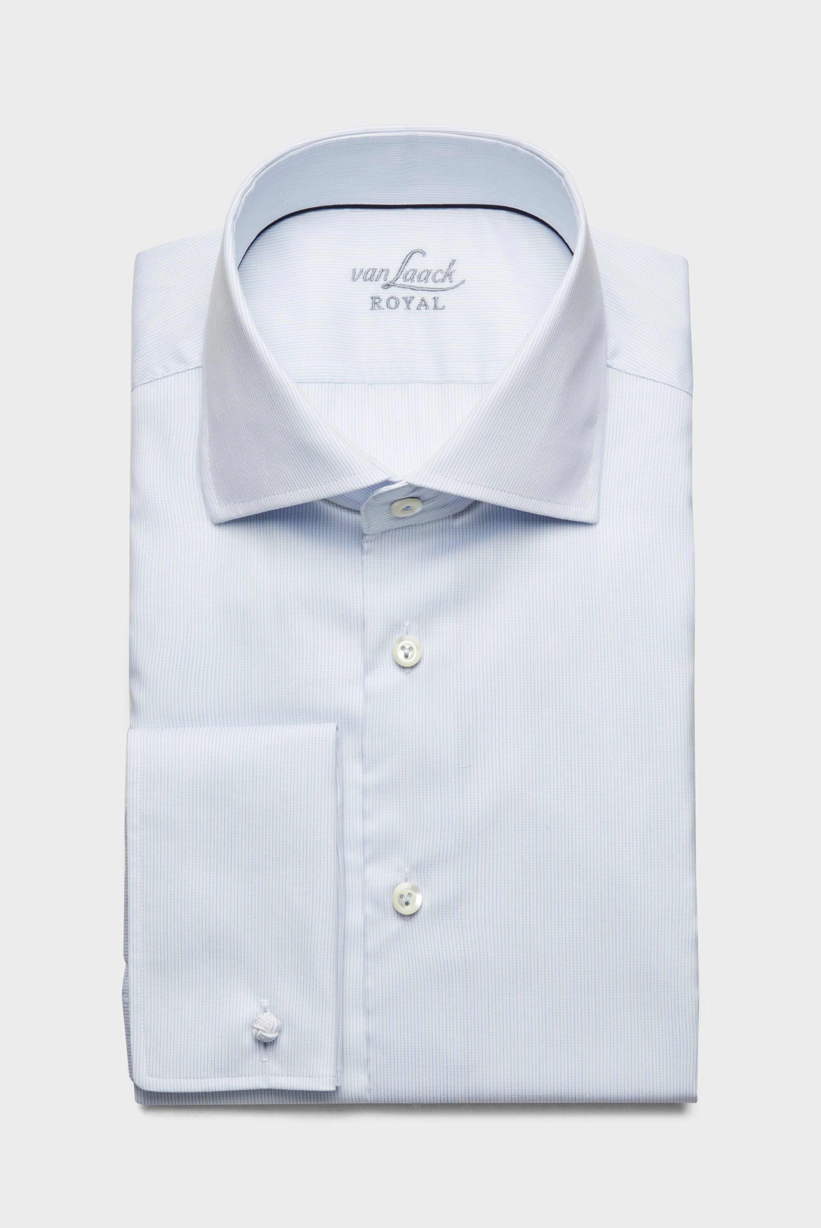 Non-iron business shirt with turn-back cuffs, tailored fit, light blue
