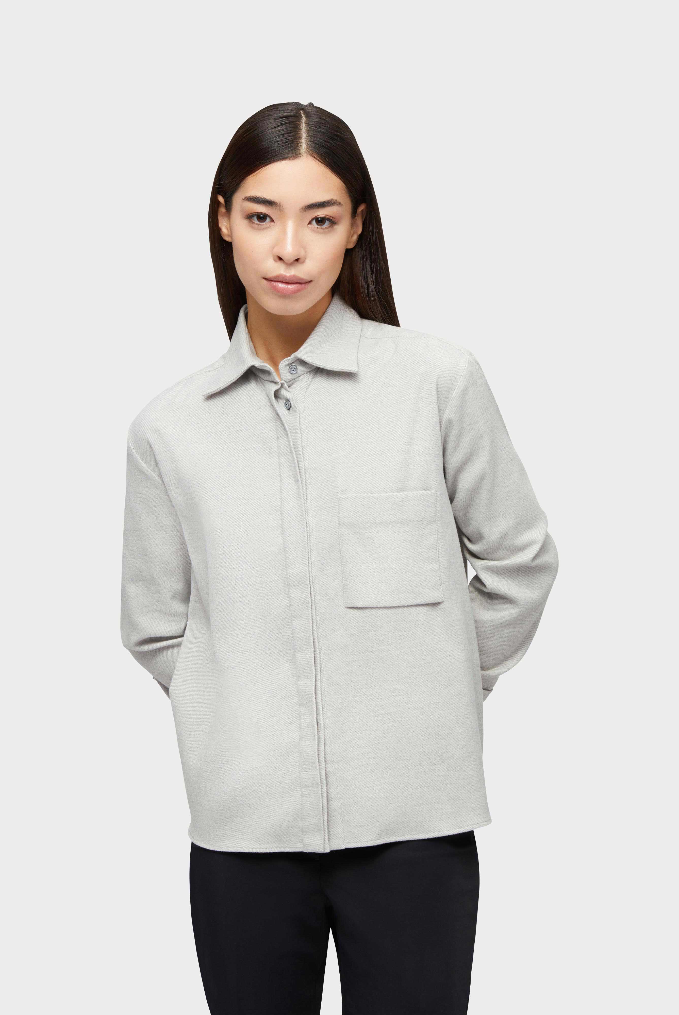 Oversized Hemdbluse mit Brusttasche Grau
