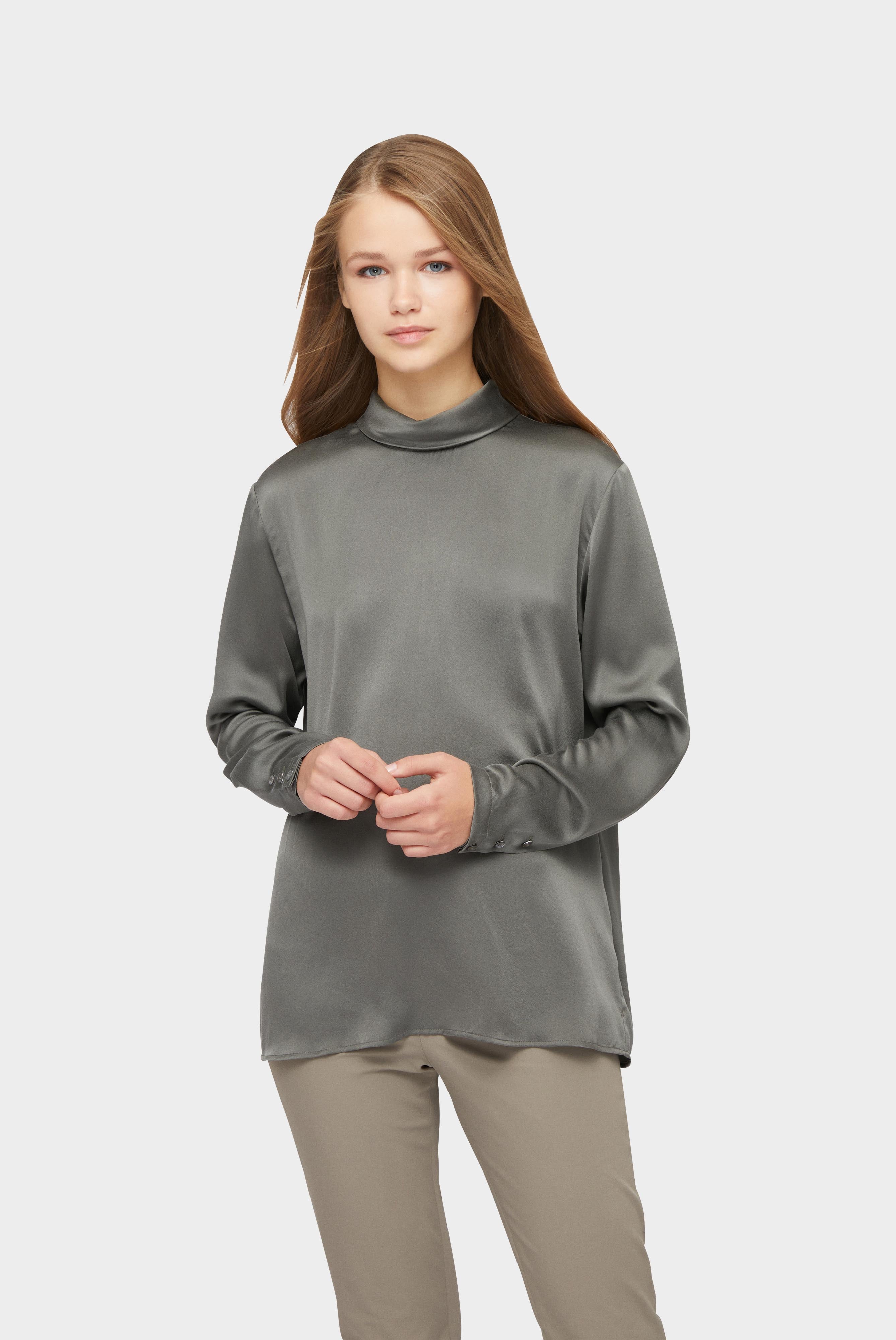 Bluse aus Seide mit Stehkragen Grau