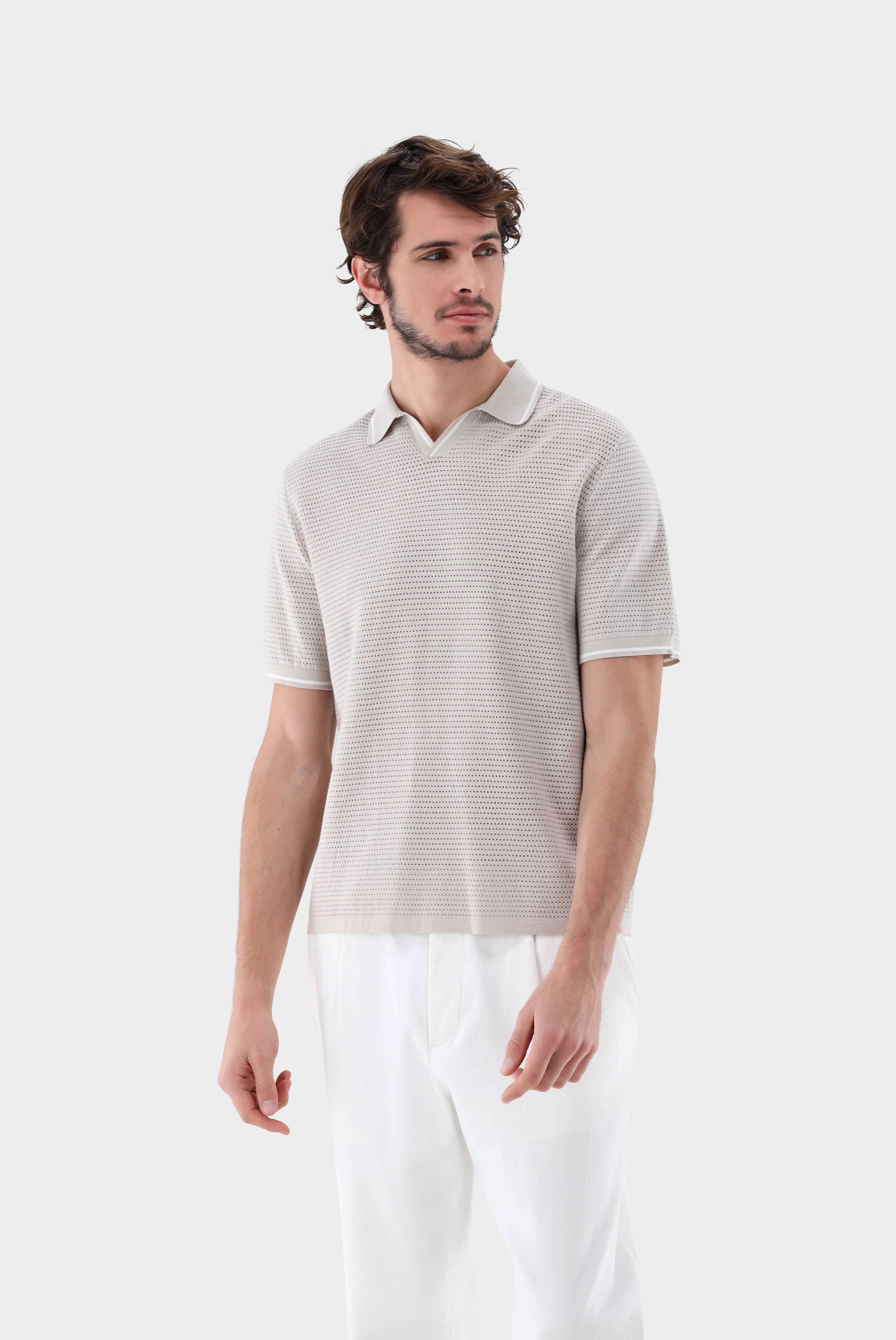 V-Neck Polo mit Retro Strukturund Kontrastkragen