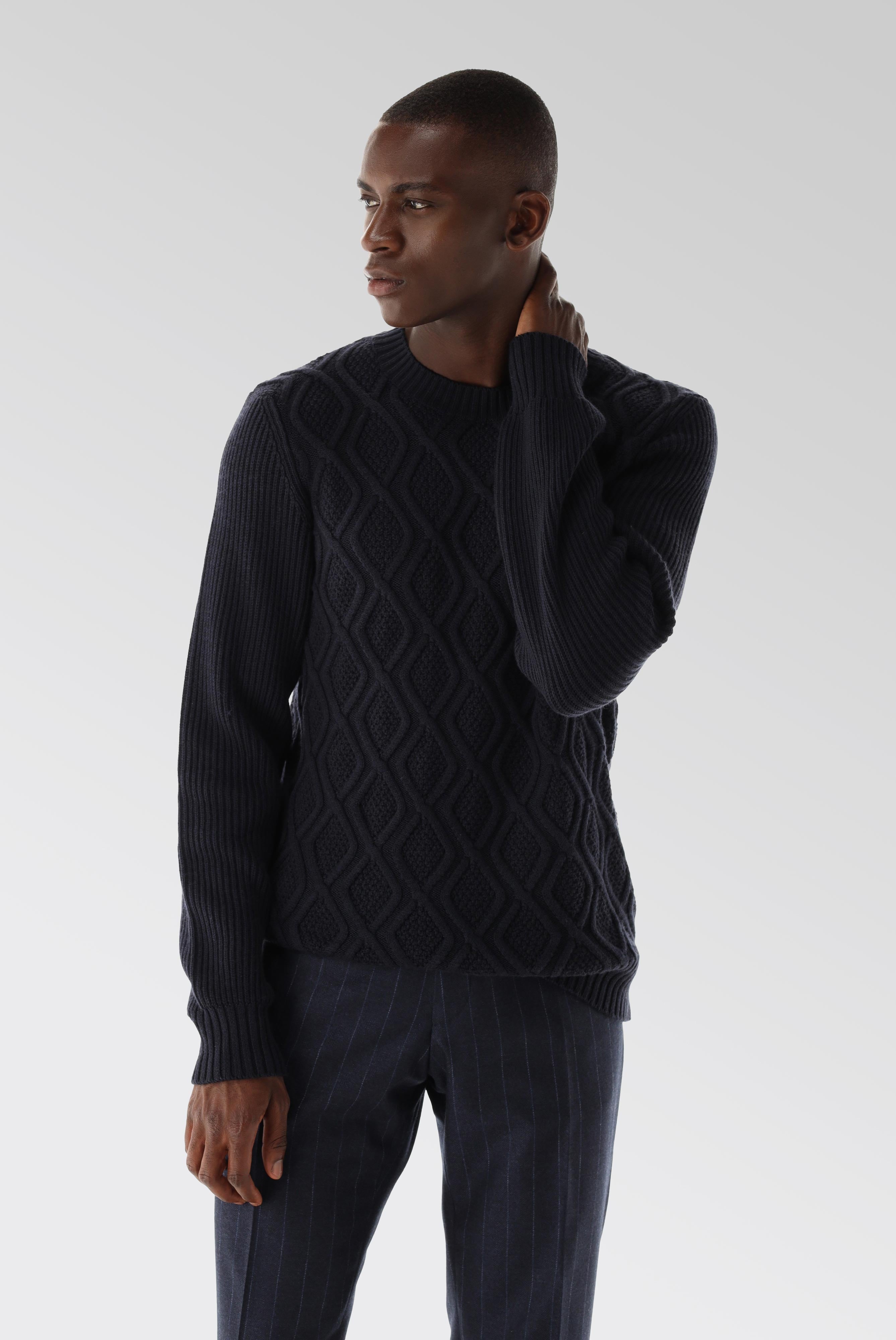 Zopfstrickpullover mit Rundhalsausschnitt