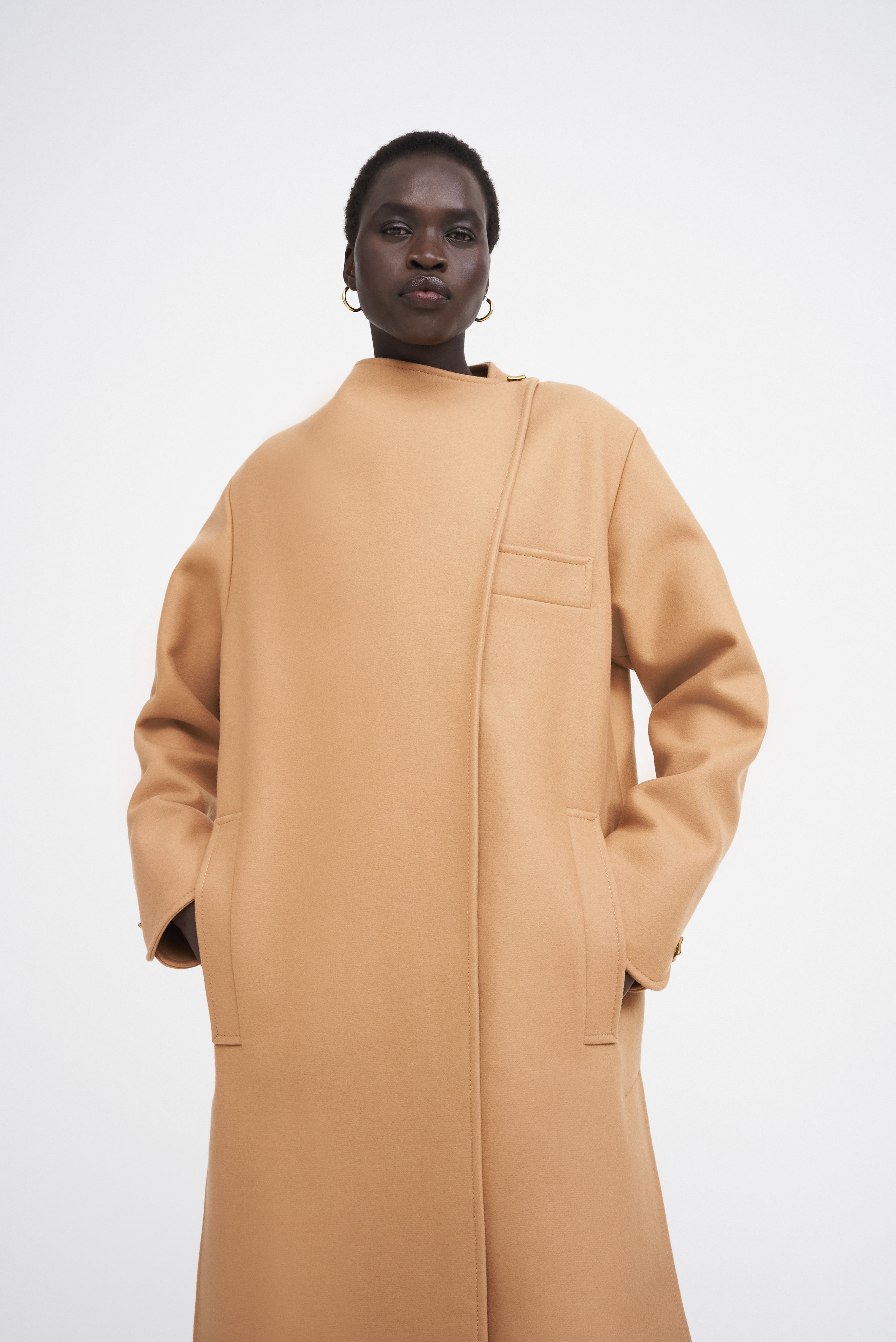 AERON LEMAN Asymmetric wool coat – camel