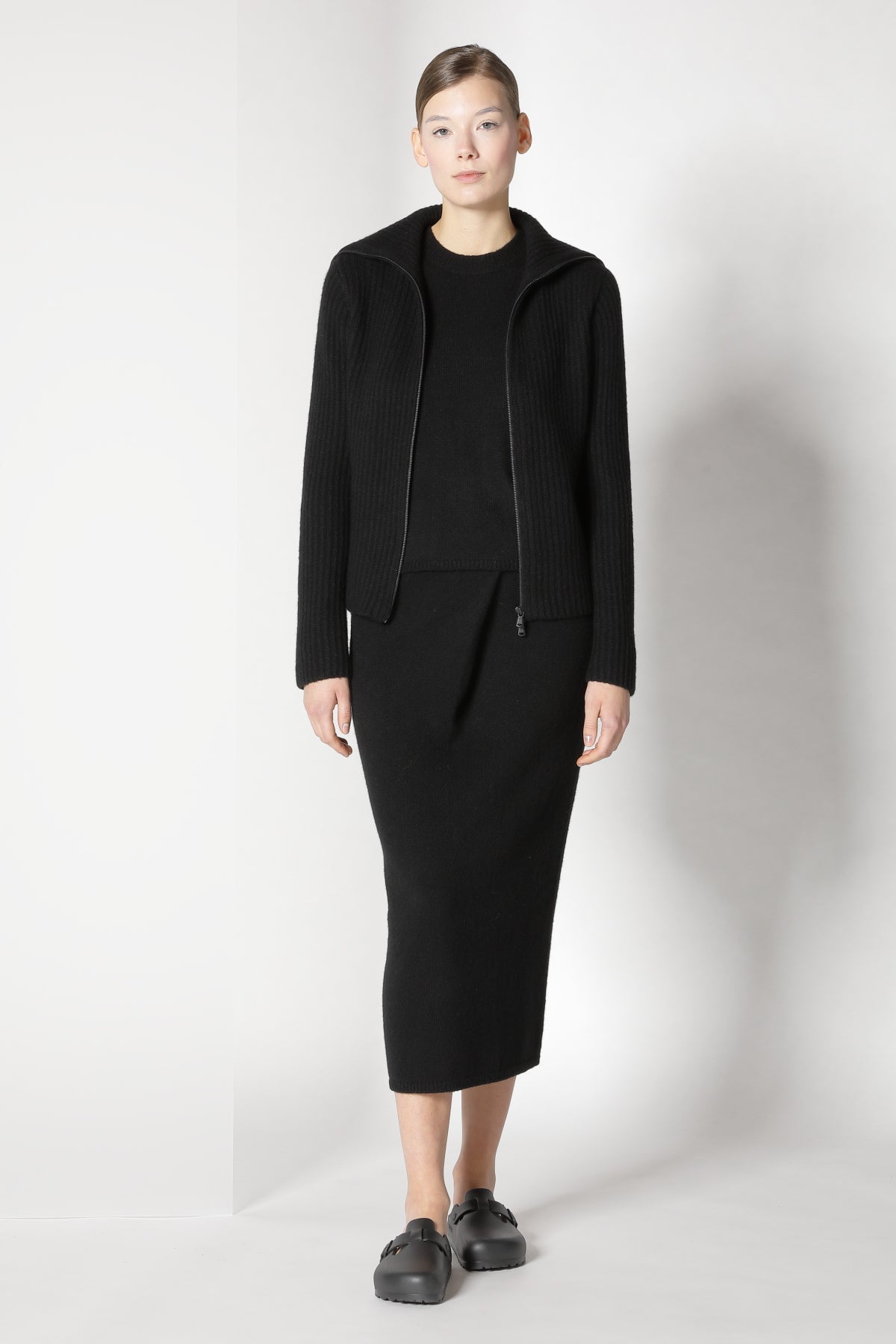 Sminfinity-Blurry Ribbed Zip-Jacket-Jacken & Mäntel-Black-Deal-Outlet-by-ARCHIVIST