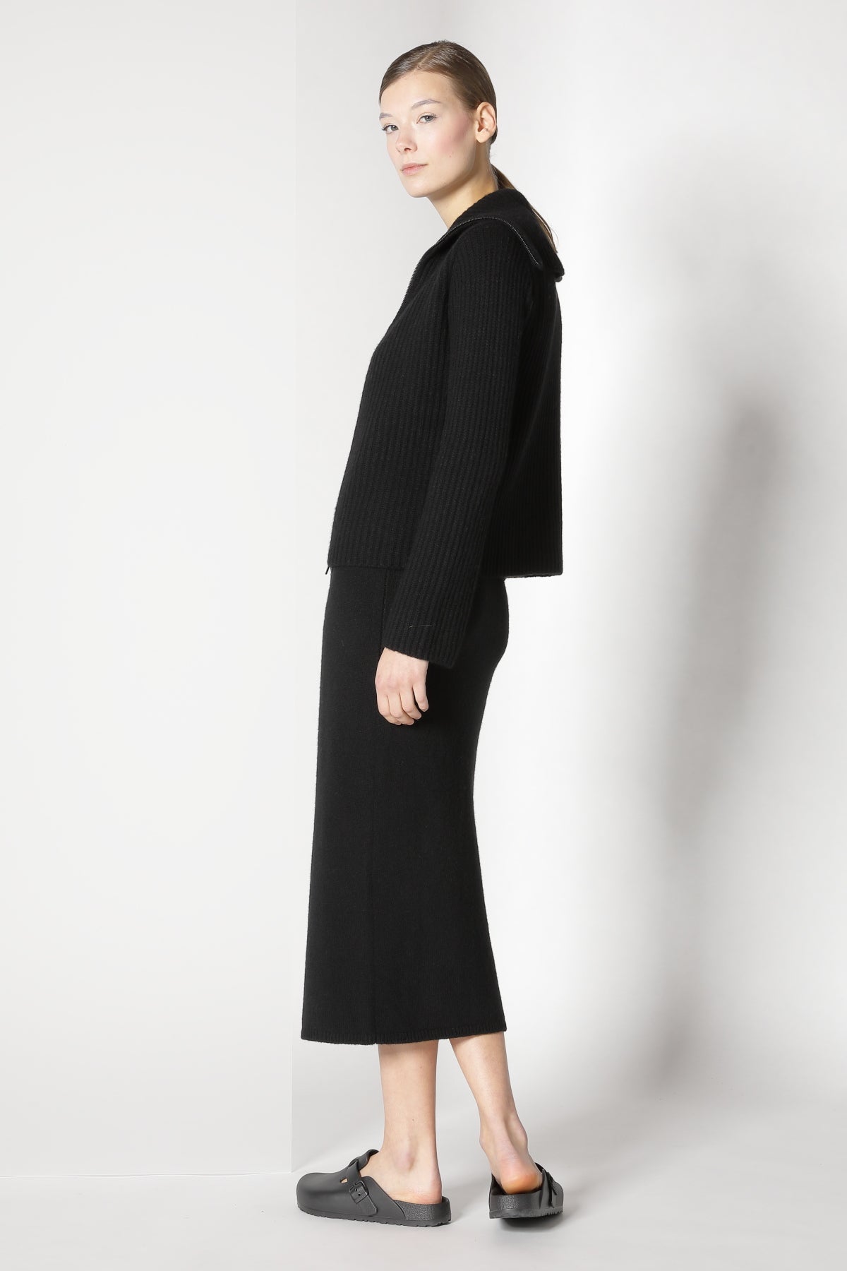 Sminfinity-Blurry Ribbed Zip-Jacket-Jacken & Mäntel-Black-Deal-Outlet-by-ARCHIVIST