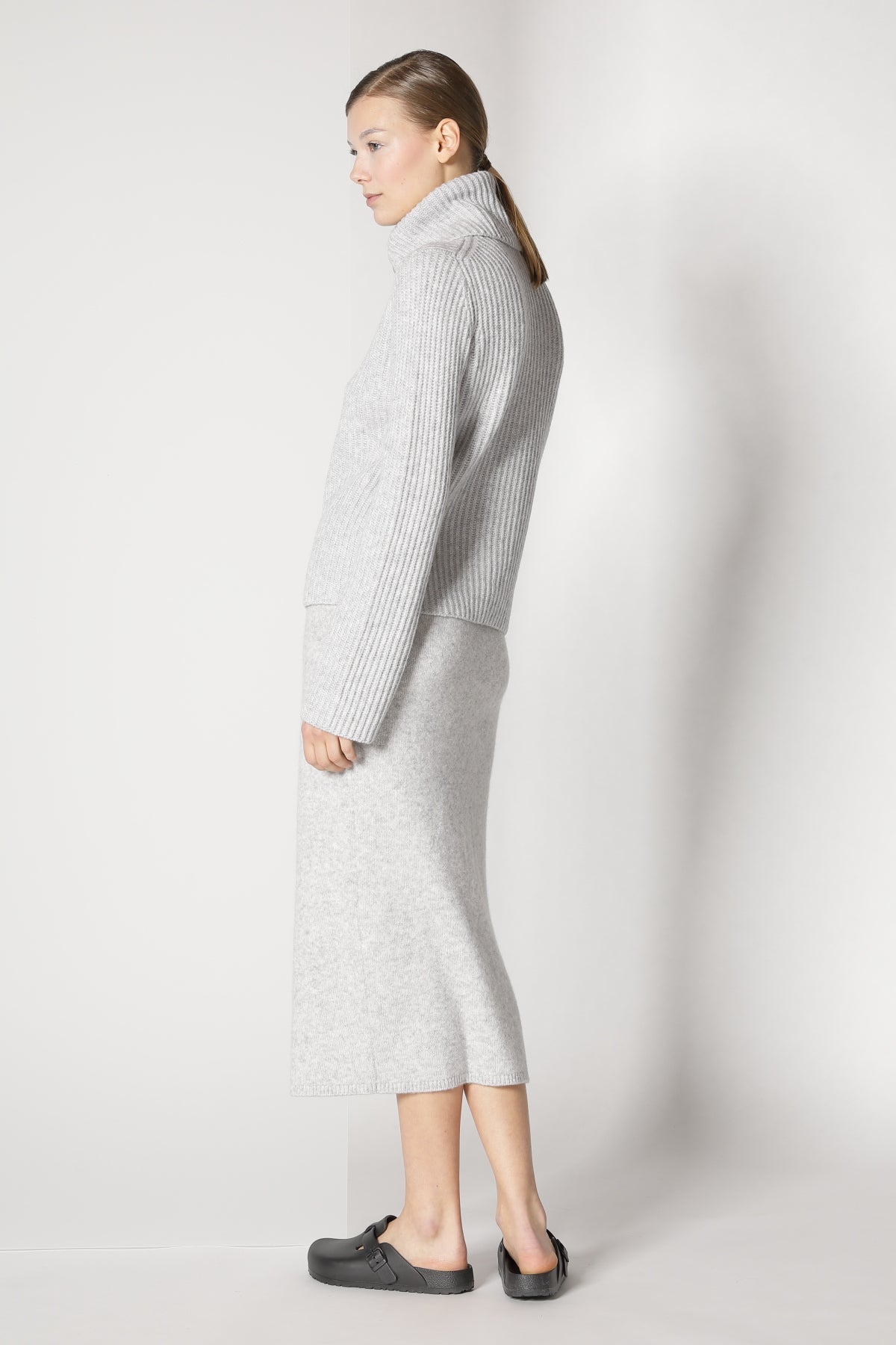 Sminfinity-Blurry Ribbed Zip-Jacket-Jacken & Mäntel-Black-Deal-Outlet-by-ARCHIVIST