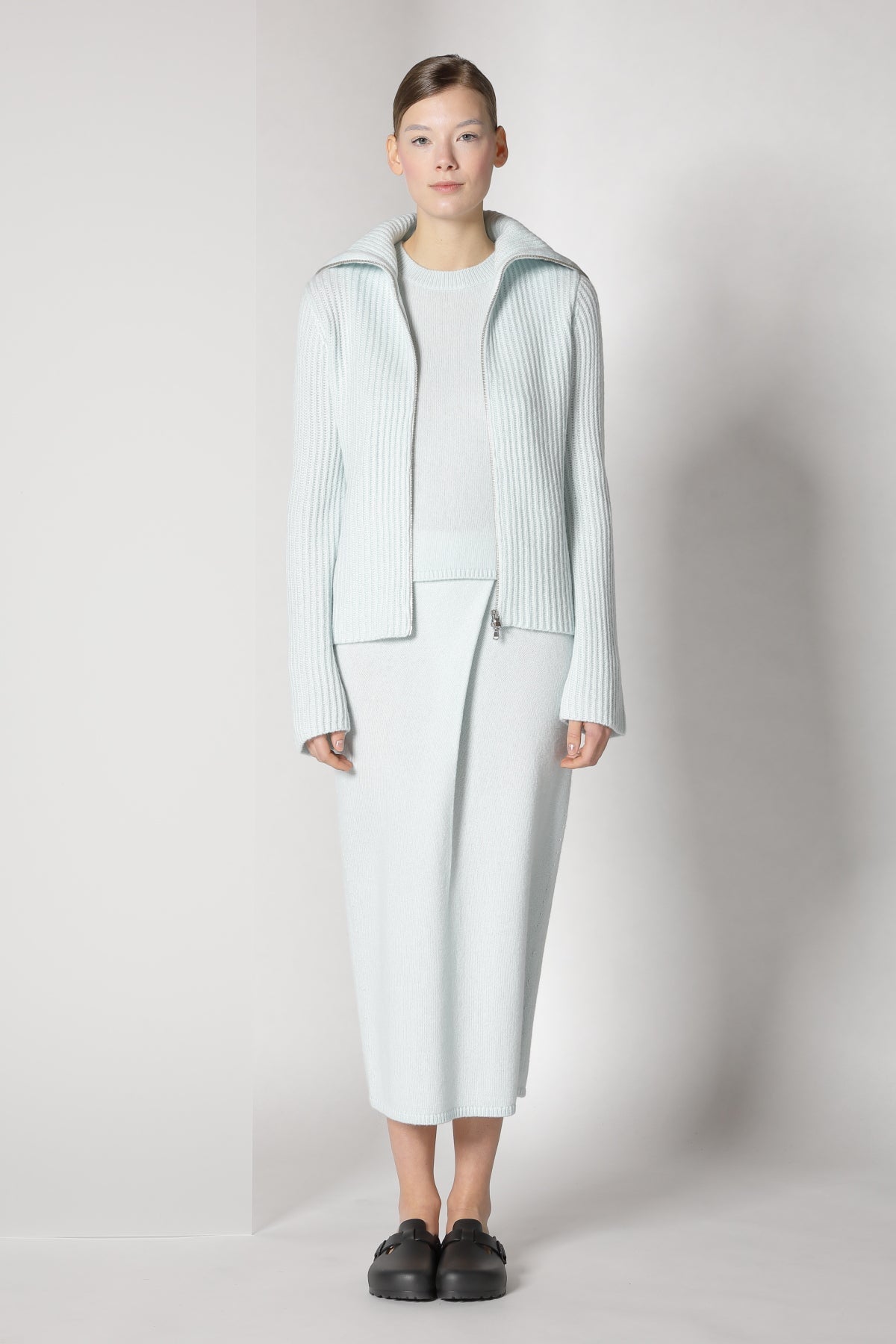 Sminfinity-Blurry Ribbed Zip-Jacket-Jacken & Mäntel-Black-Deal-Outlet-by-ARCHIVIST