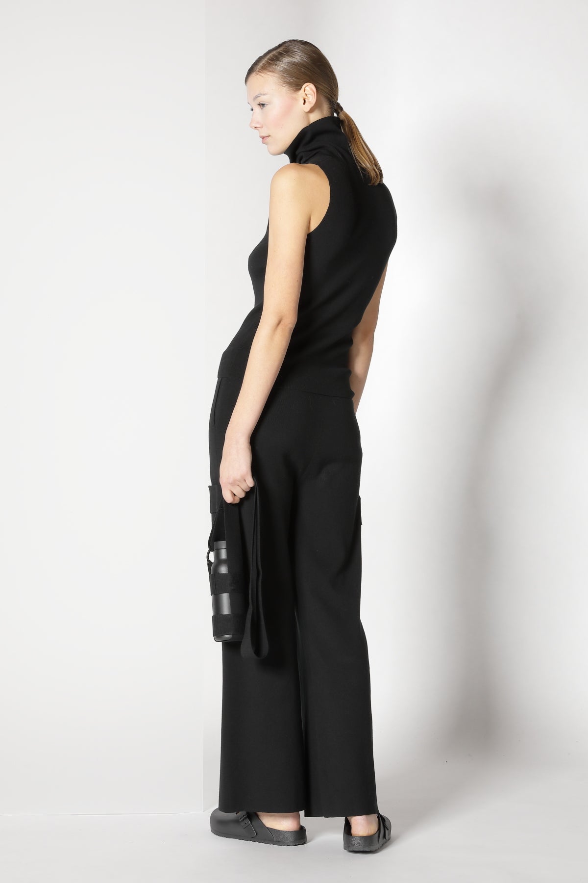 Sminfinity-Fitted Turtle Top-Shirts-Black-Deal-Outlet-by-ARCHIVIST