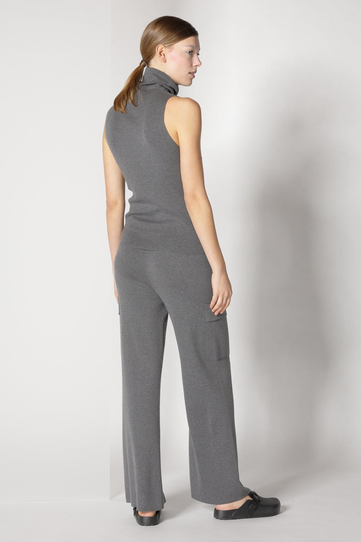 Sminfinity-Fitted Turtle Top-Shirts-Black-Deal-Outlet-by-ARCHIVIST