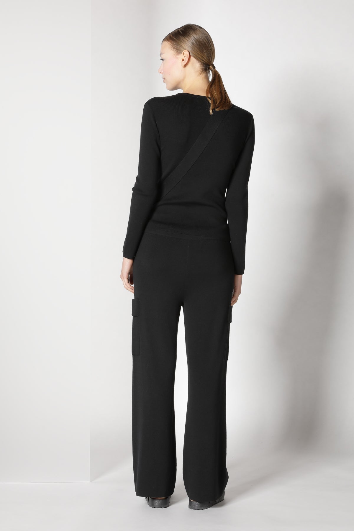 Sminfinity-Fitted Crewneck-Strick & Pullover-Black-Deal-Outlet-by-ARCHIVIST