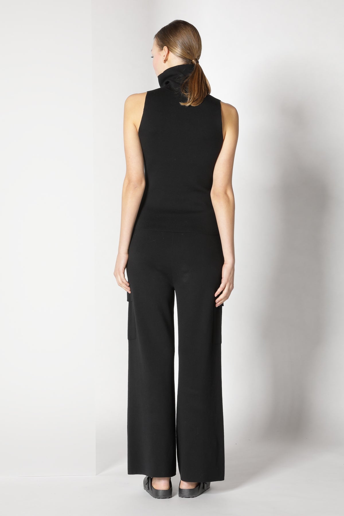 Sminfinity-Cargo Bellbottom Pants-Hosen-Black-Deal-Outlet-by-ARCHIVIST