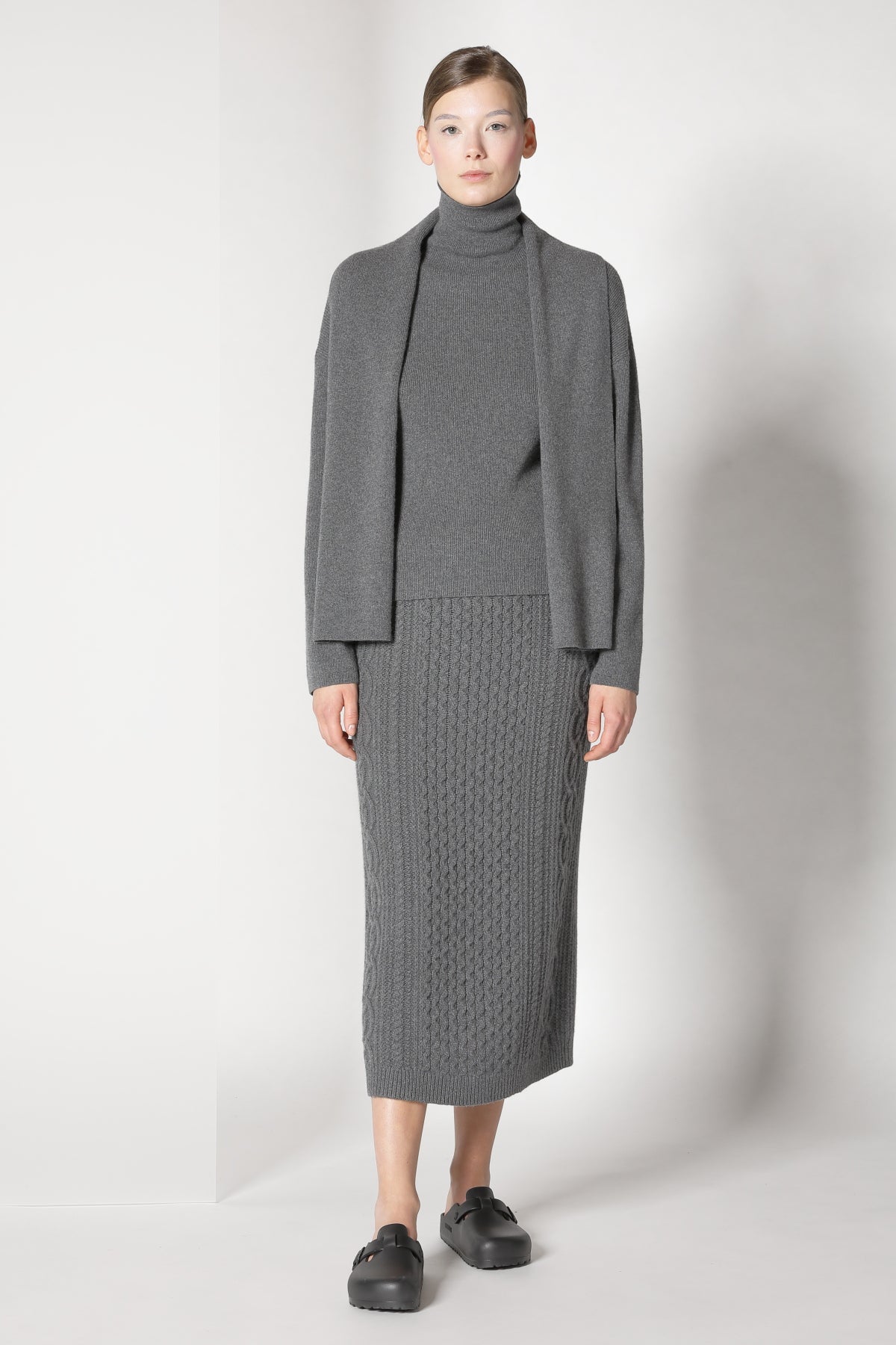 Sminfinity-Chilly Loose Jacket-Jacken & Mäntel-Black-Deal-Outlet-by-ARCHIVIST