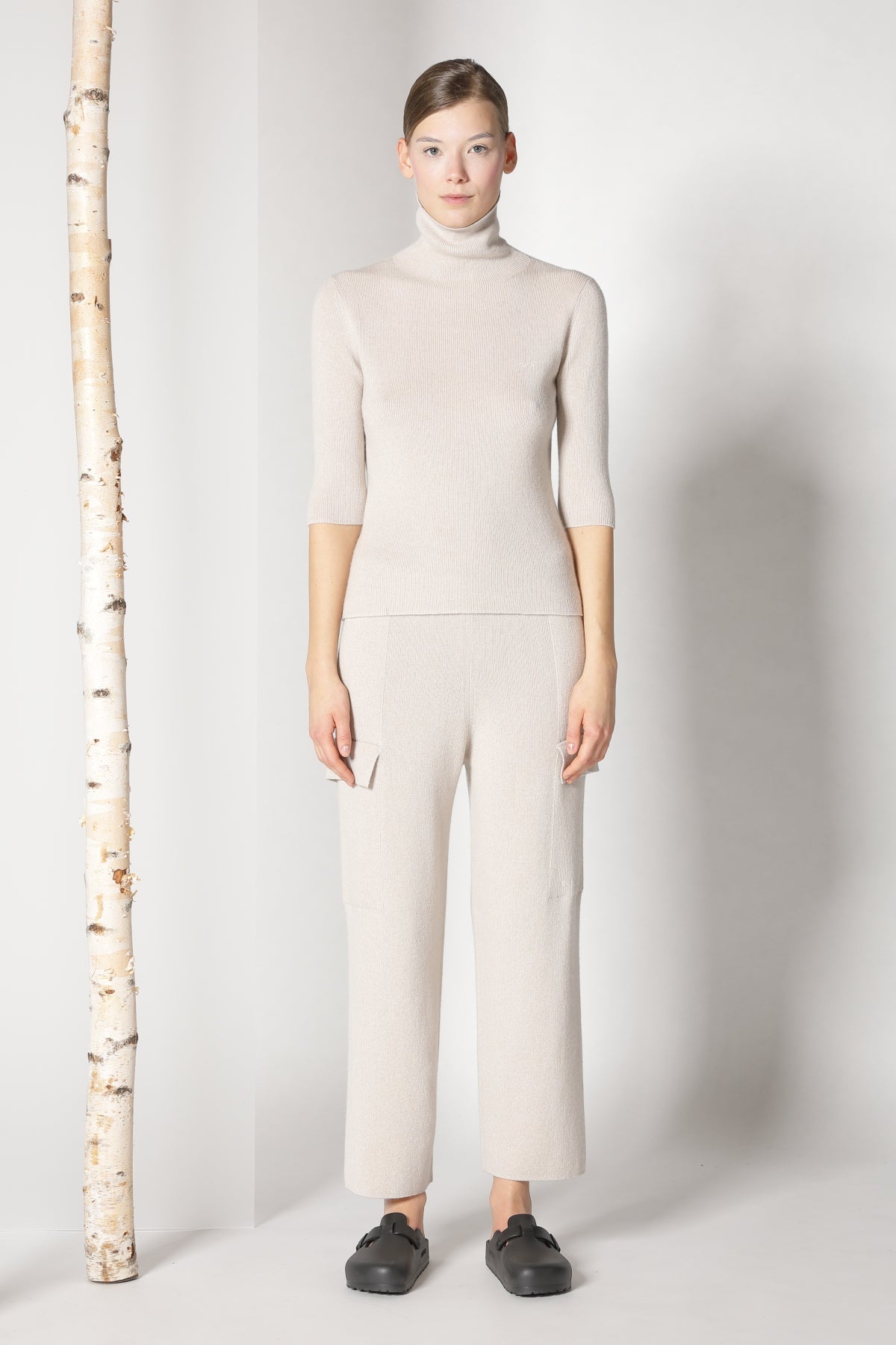 Sminfinity-Chilly Fitted Turtleneck-Shirts-Black-Deal-Outlet-by-ARCHIVIST