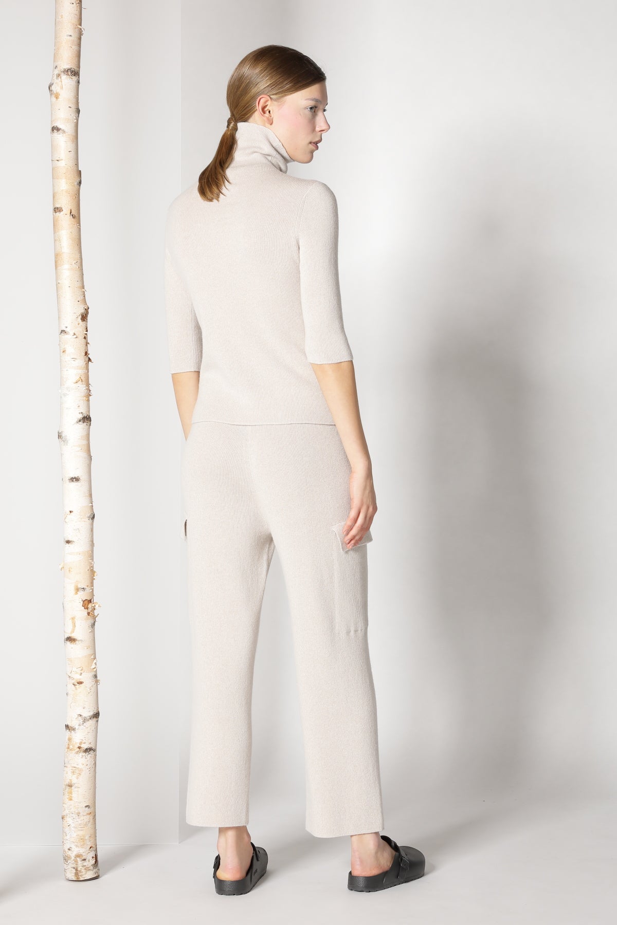 Sminfinity-Chilly Fitted Turtleneck-Shirts-Black-Deal-Outlet-by-ARCHIVIST