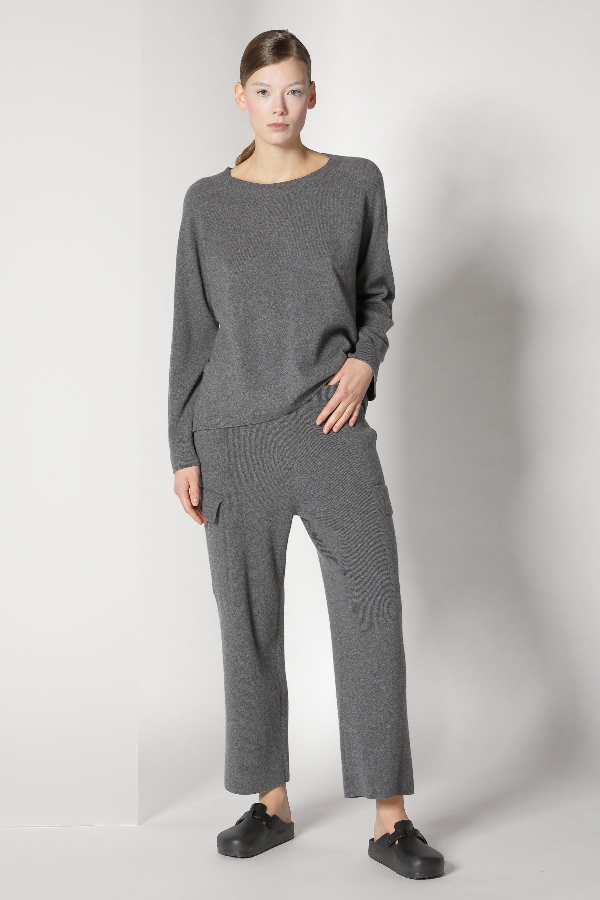 Sminfinity-Chilly Cargo Pants-Hosen-Black-Deal-Outlet-by-ARCHIVIST