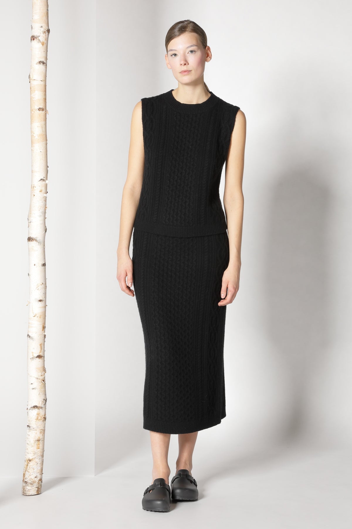 Sminfinity-Chilly Cable Top-Shirts-Black-Deal-Outlet-by-ARCHIVIST