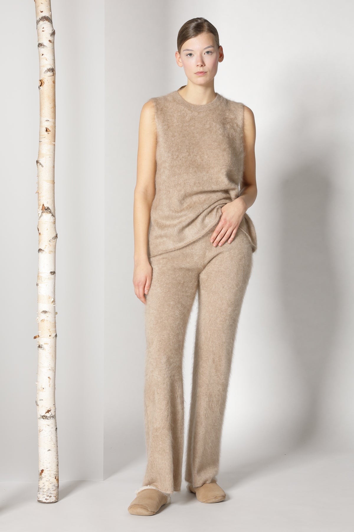 Sminfinity-Furry Pants-Hosen-Black-Deal-Outlet-by-ARCHIVIST