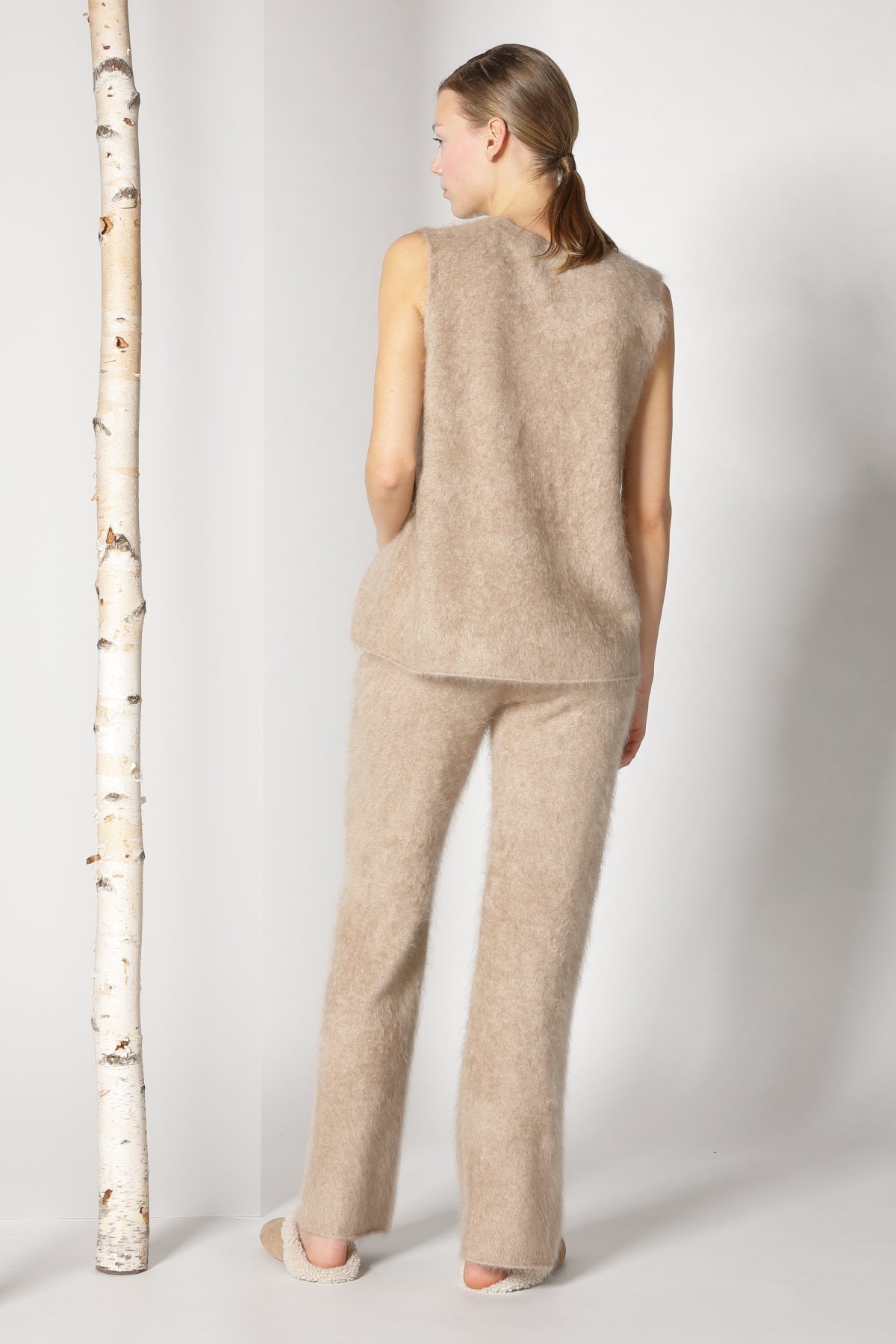 Sminfinity-Furry Pants-Hosen-Black-Deal-Outlet-by-ARCHIVIST