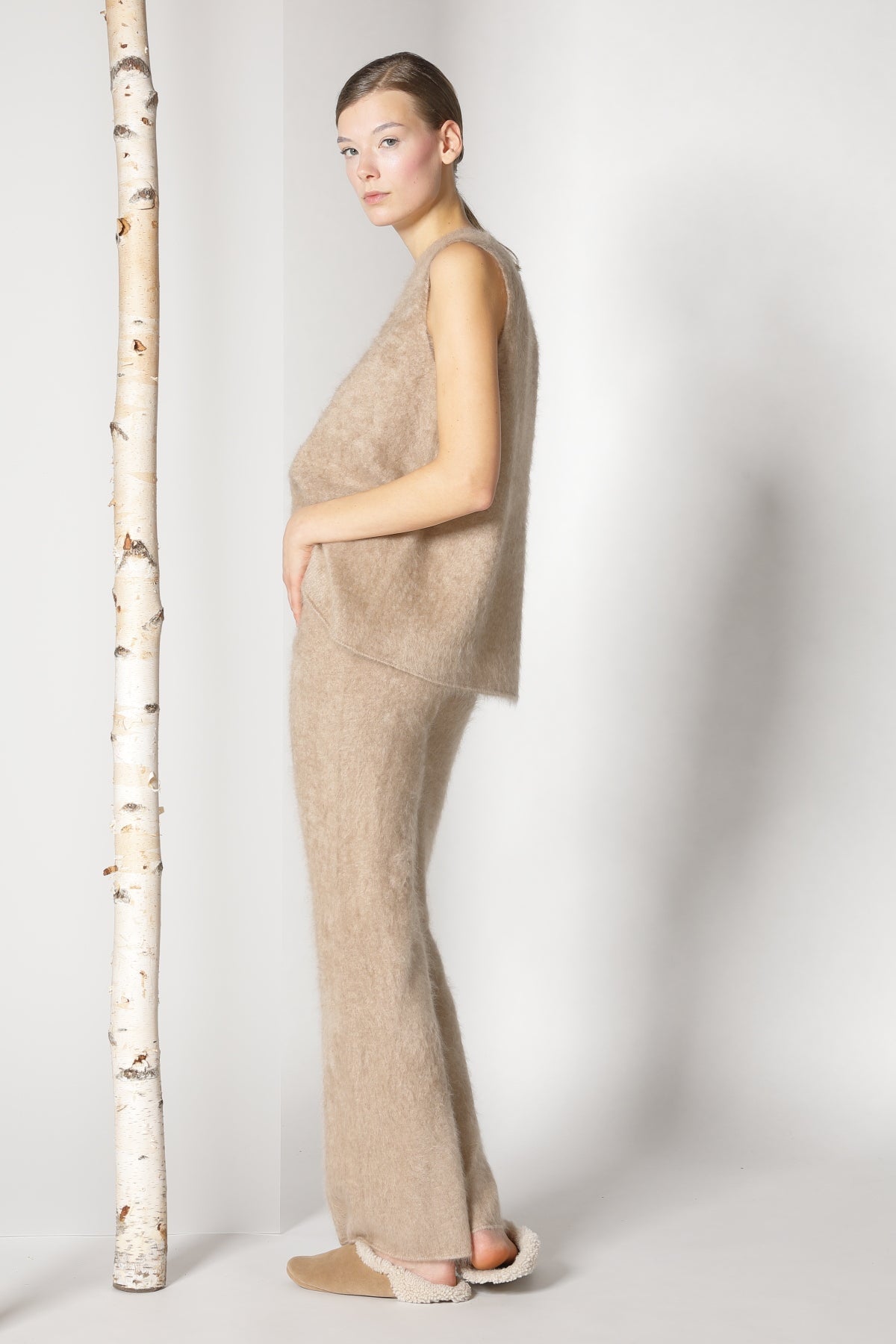 Sminfinity-Furry Pants-Hosen-Black-Deal-Outlet-by-ARCHIVIST