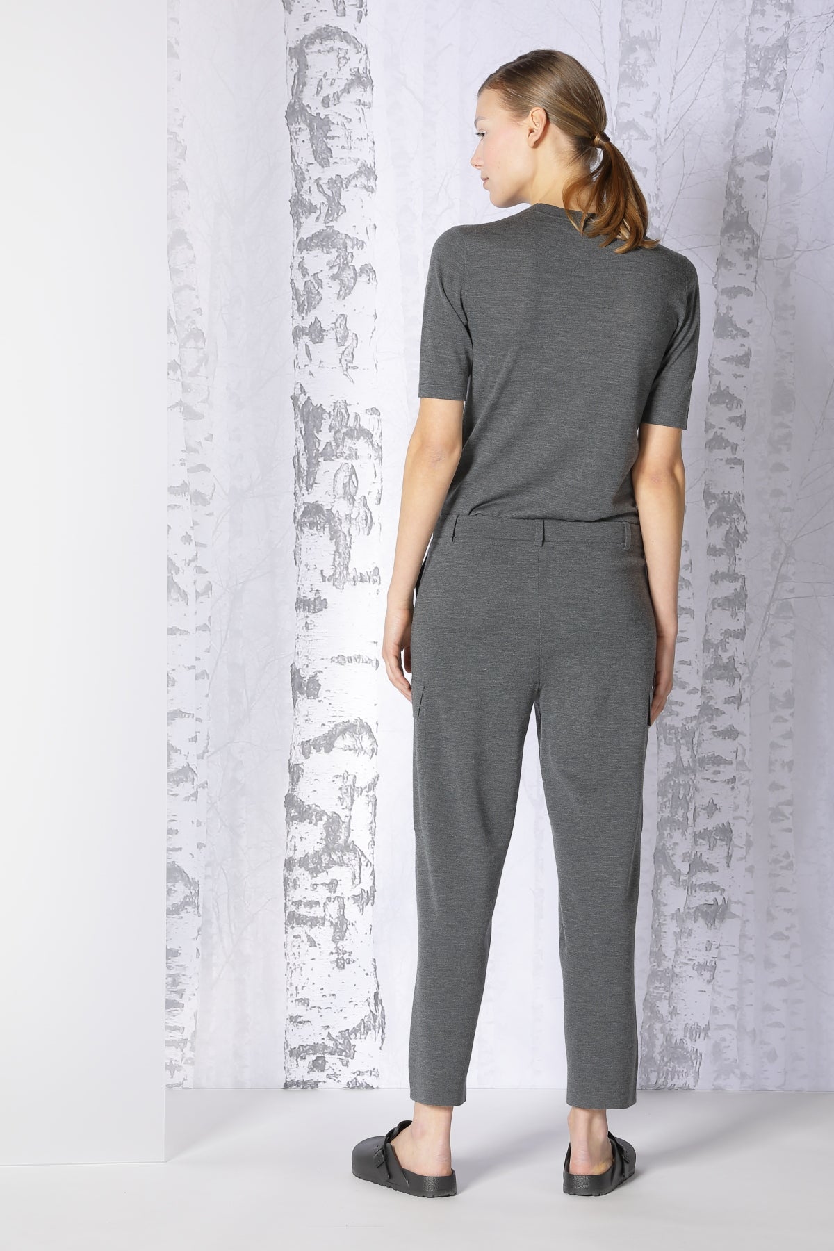 Sminfinity-Milano Cropped Cargo Pants-Hosen-Black-Deal-Outlet-by-ARCHIVIST