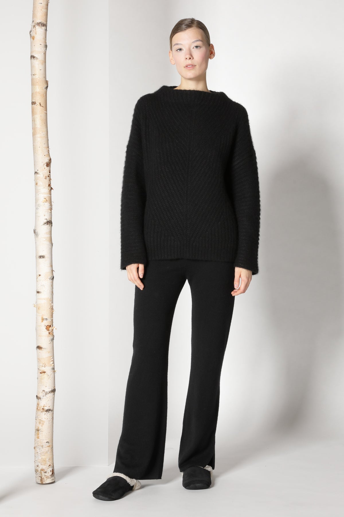 Sminfinity-Fluffy Ribbed Cone Jumper-Strick & Pullover-Black-Deal-Outlet-by-ARCHIVIST