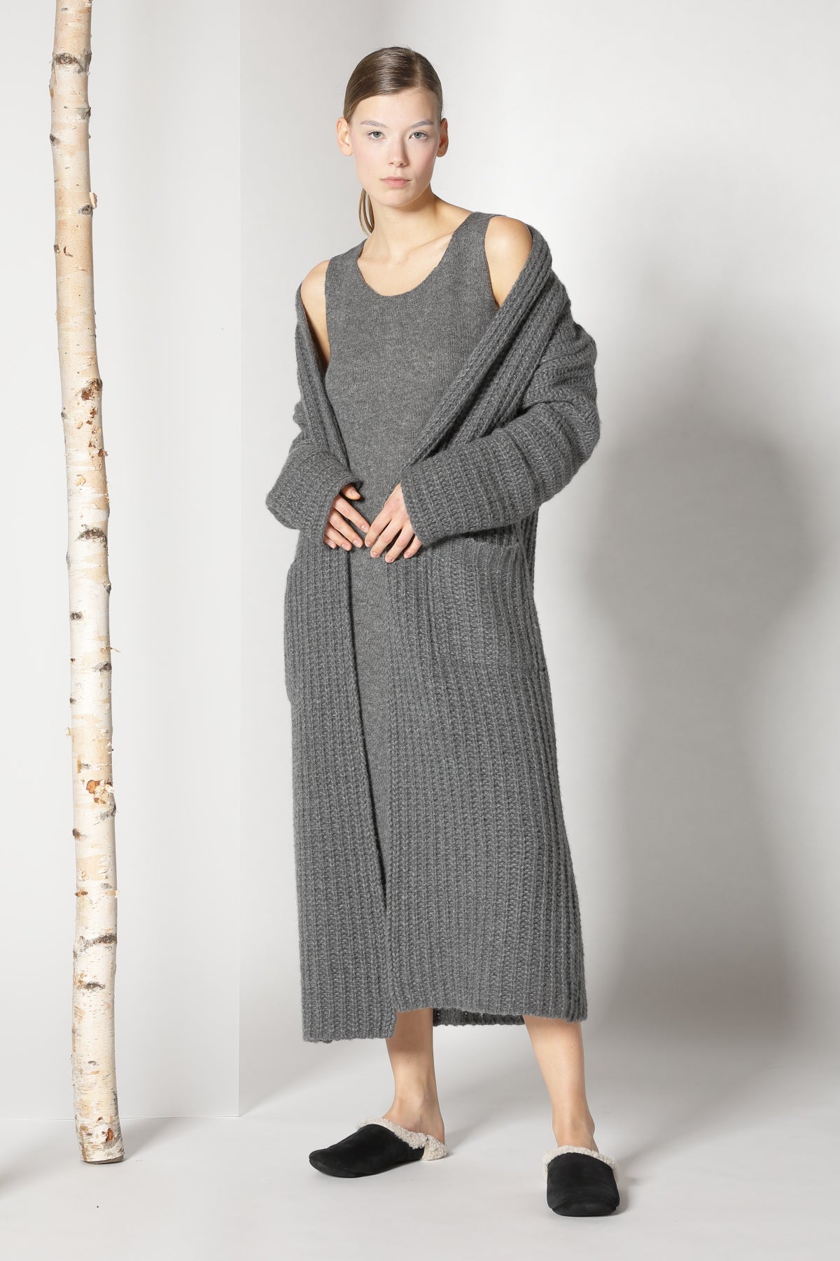 Sminfinity-Fluffy Ribbed Maxi Coat-Jacken & Mäntel-Black-Deal-Outlet-by-ARCHIVIST