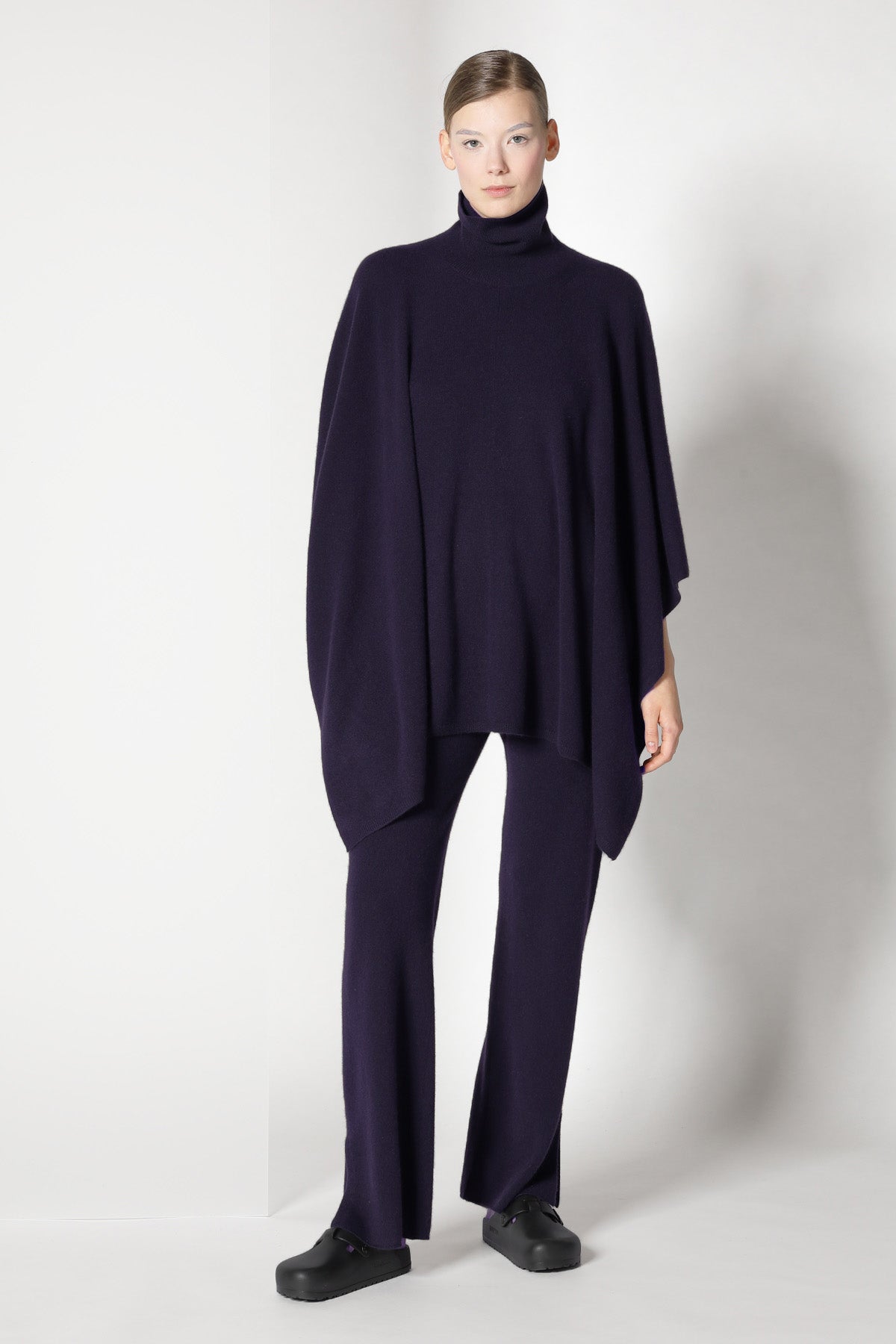 Sminfinity-Pure Cape Turtle-Strick & Pullover-Black-Deal-Outlet-by-ARCHIVIST