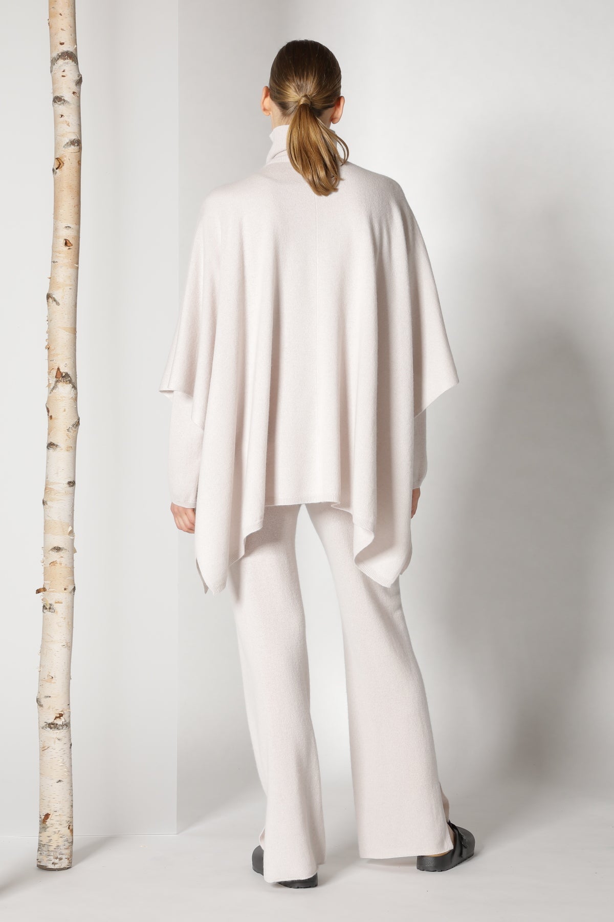 Sminfinity-Pure Cape Turtle-Strick & Pullover-Black-Deal-Outlet-by-ARCHIVIST