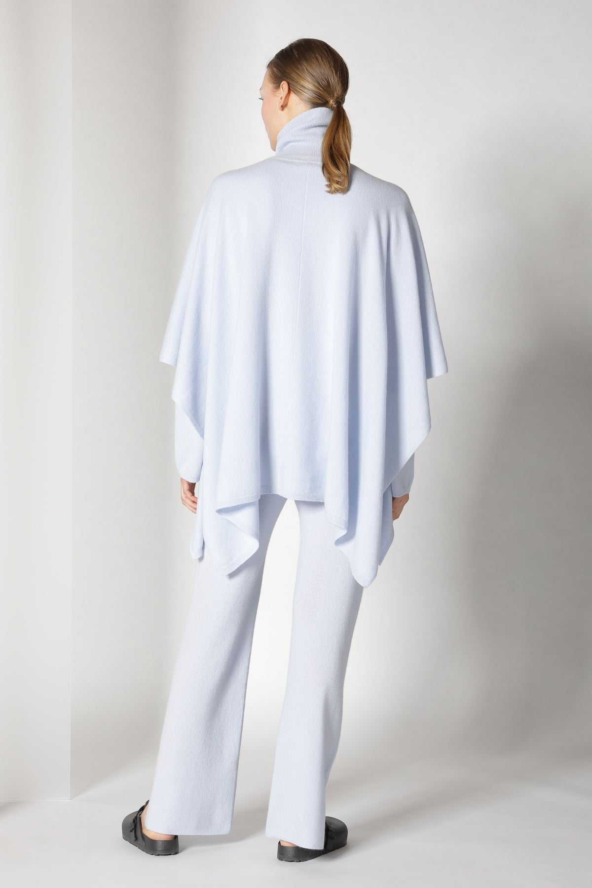 Sminfinity-Pure Cape Turtle-Strick & Pullover-Black-Deal-Outlet-by-ARCHIVIST