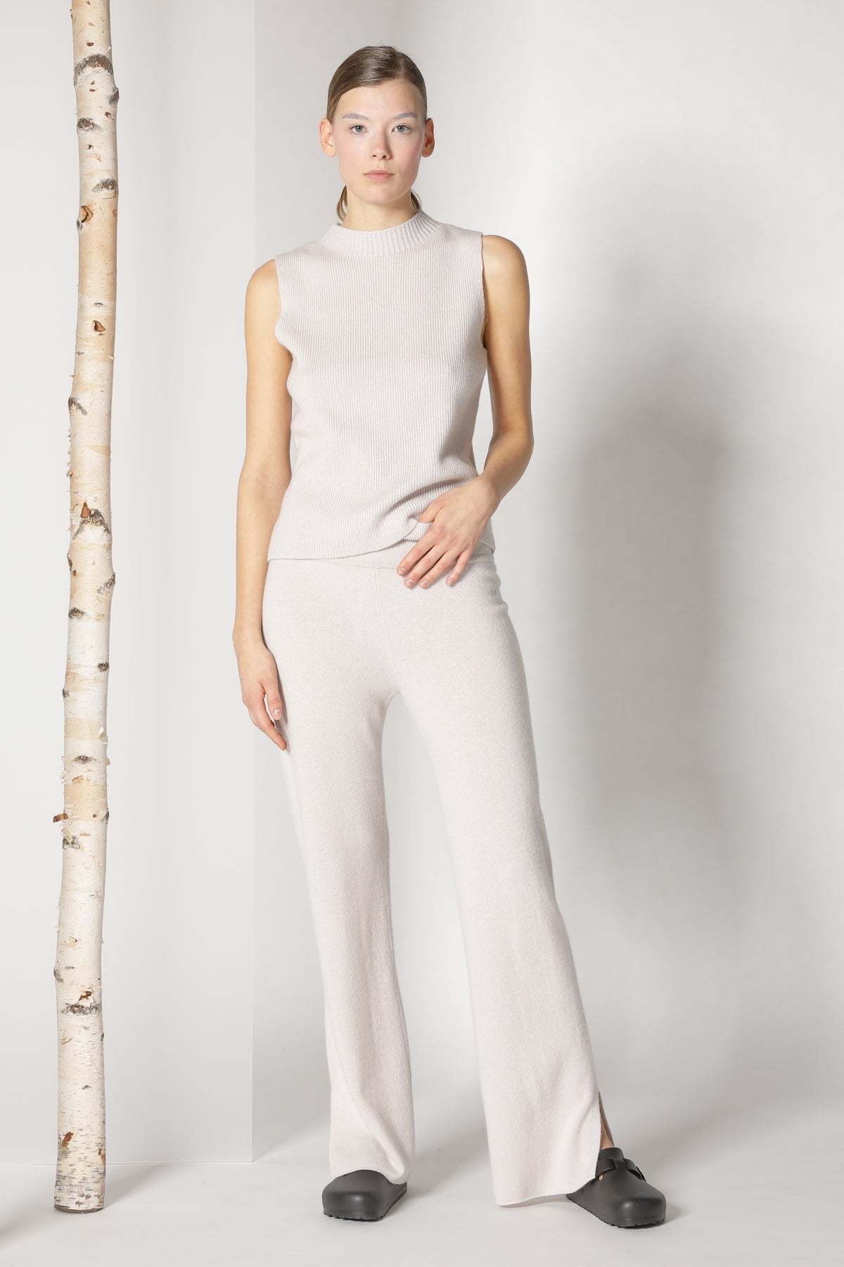 Sminfinity-Pure Slitted Pants-Hosen-Black-Deal-Outlet-by-ARCHIVIST