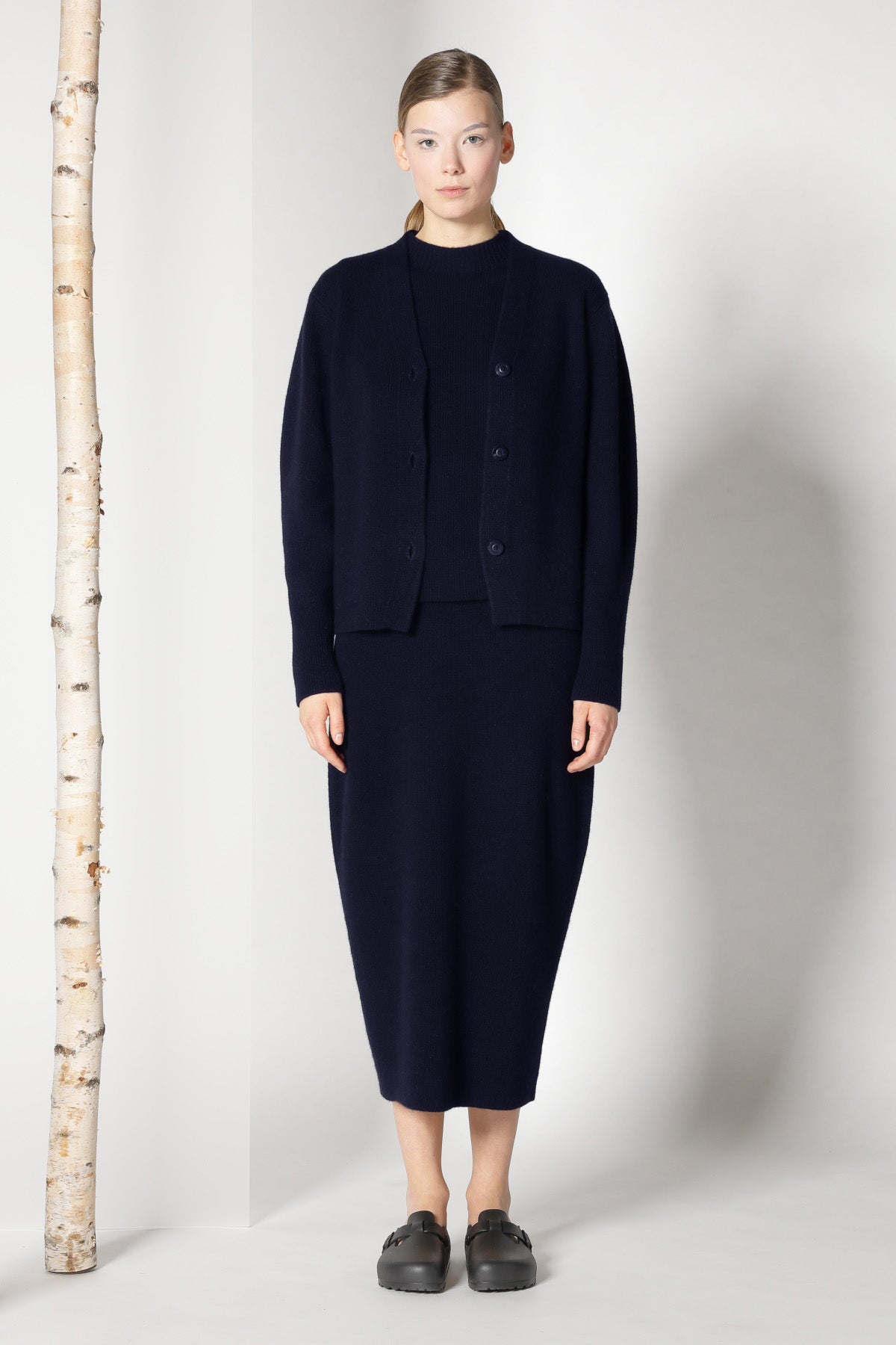 Sminfinity-Pure All Needle Cardigan-Jacken & Mäntel-Black-Deal-Outlet-by-ARCHIVIST