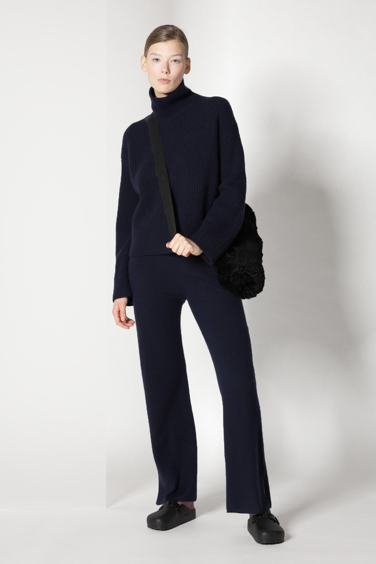 Sminfinity-Pure Icon Rib Turtle-Kleider & Röcke-Black-Deal-Outlet-by-ARCHIVIST