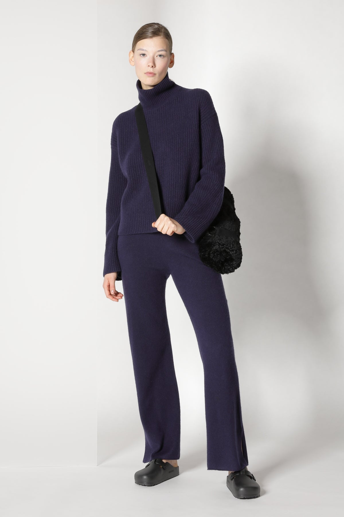 Sminfinity-Pure Icon Rib Turtle-Strick & Pullover-Black-Deal-Outlet-by-ARCHIVIST