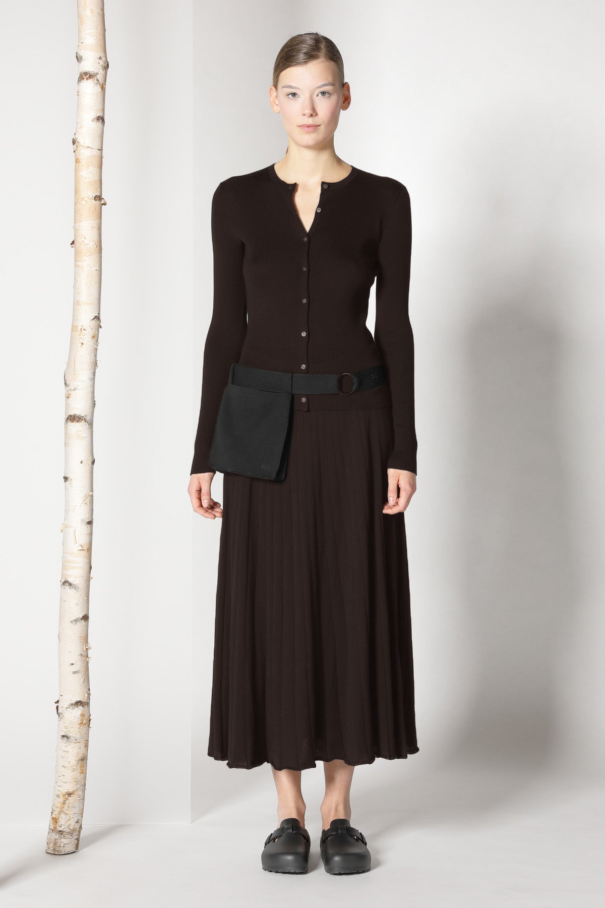 Sminfinity-Silky Rib Crew Cardi-Strick & Pullover-Black-Deal-Outlet-by-ARCHIVIST