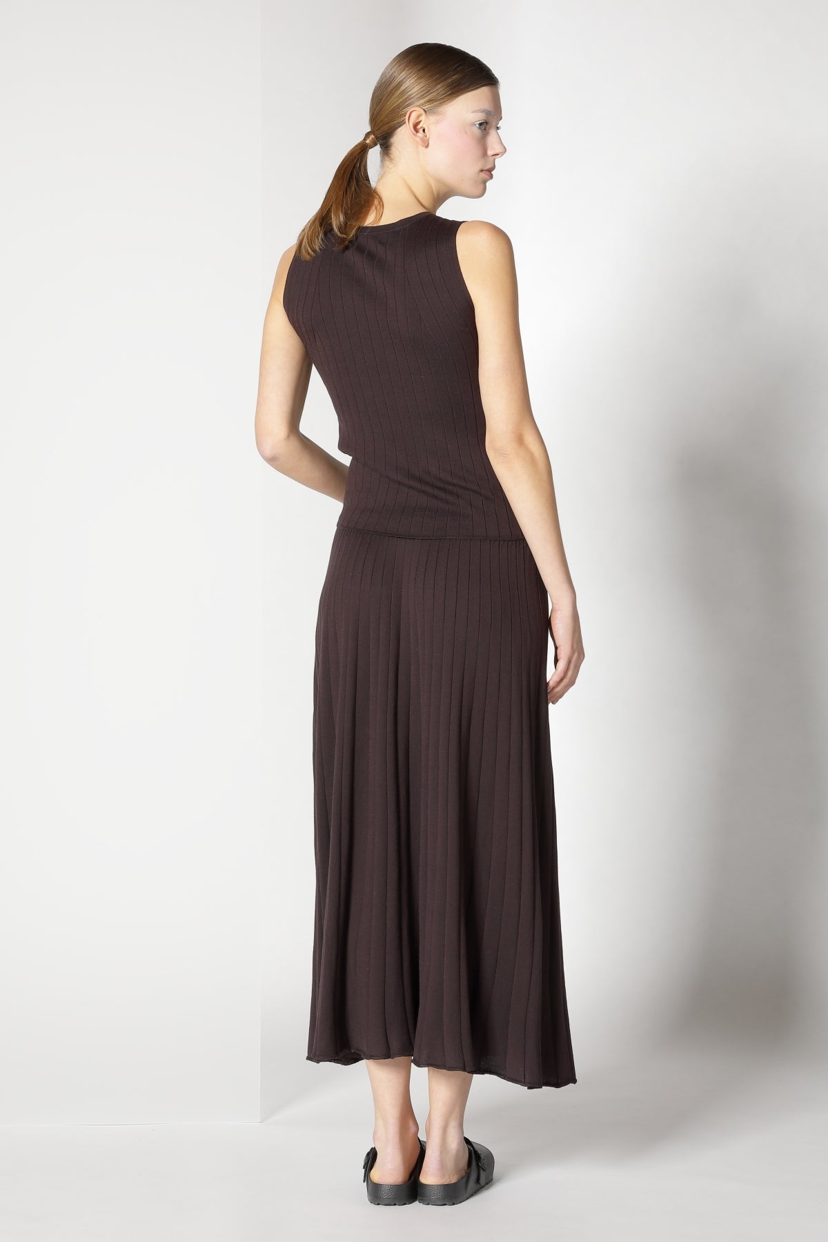 Sminfinity-Silky Rib Skirt-Kleider & Röcke-Black-Deal-Outlet-by-ARCHIVIST