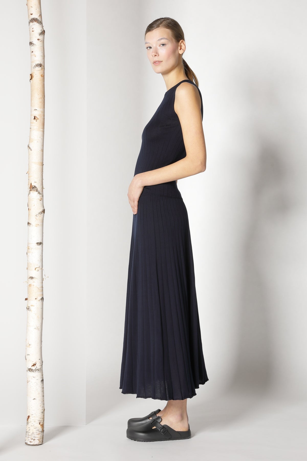 Sminfinity-Silky Rib Skirt-Kleider & Röcke-Black-Deal-Outlet-by-ARCHIVIST