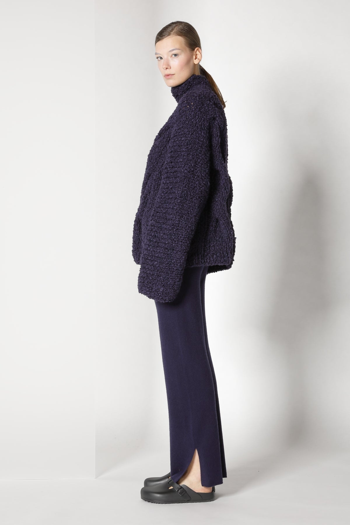 Sminfinity-Handknitted Cable Jumper-Strick & Pullover-Black-Deal-Outlet-by-ARCHIVIST